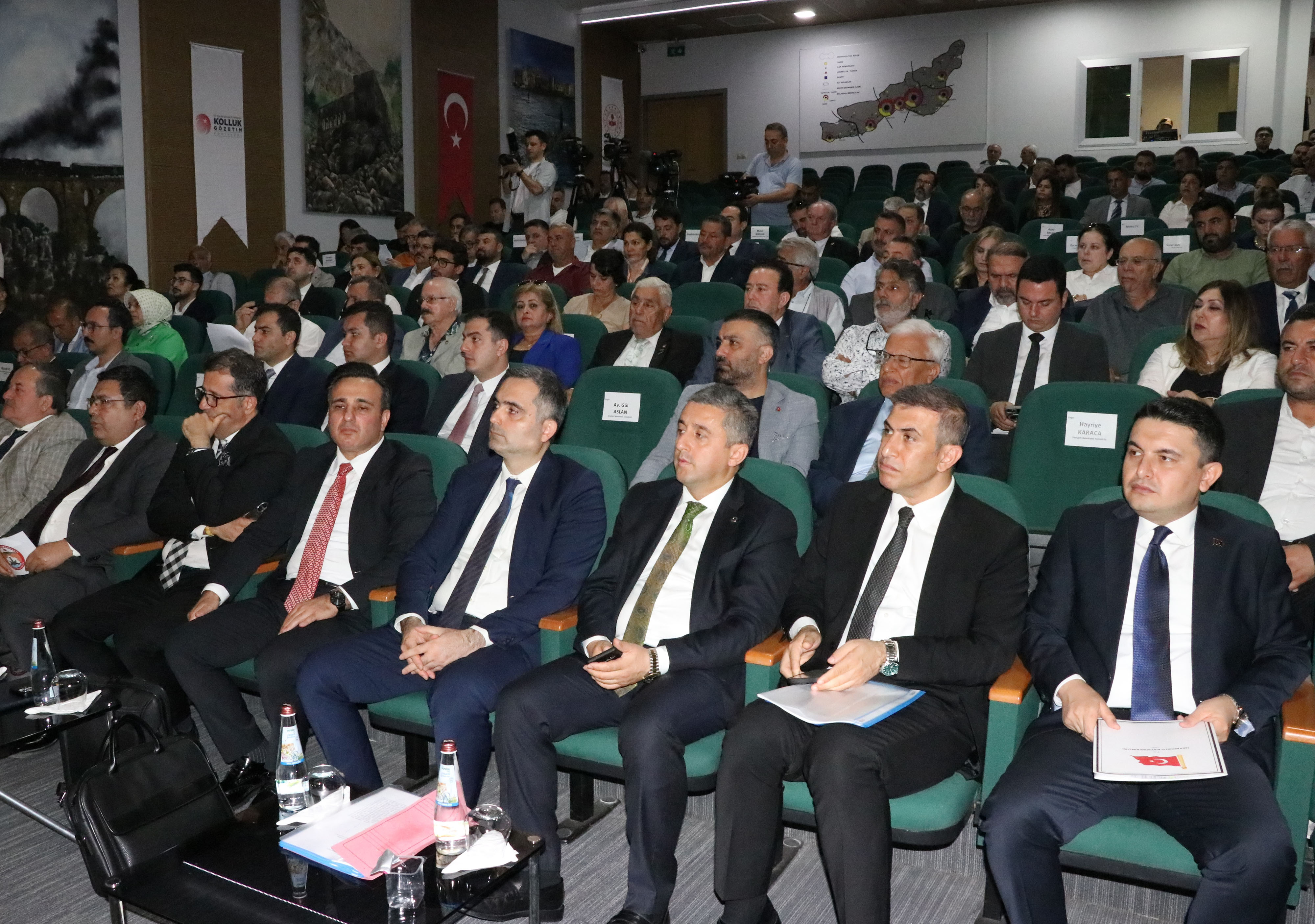 Adana'da İçişleri Bakanlığı Kolluk Gözetim Komisyonu Toplantısı Gerçekleştirildi (1)