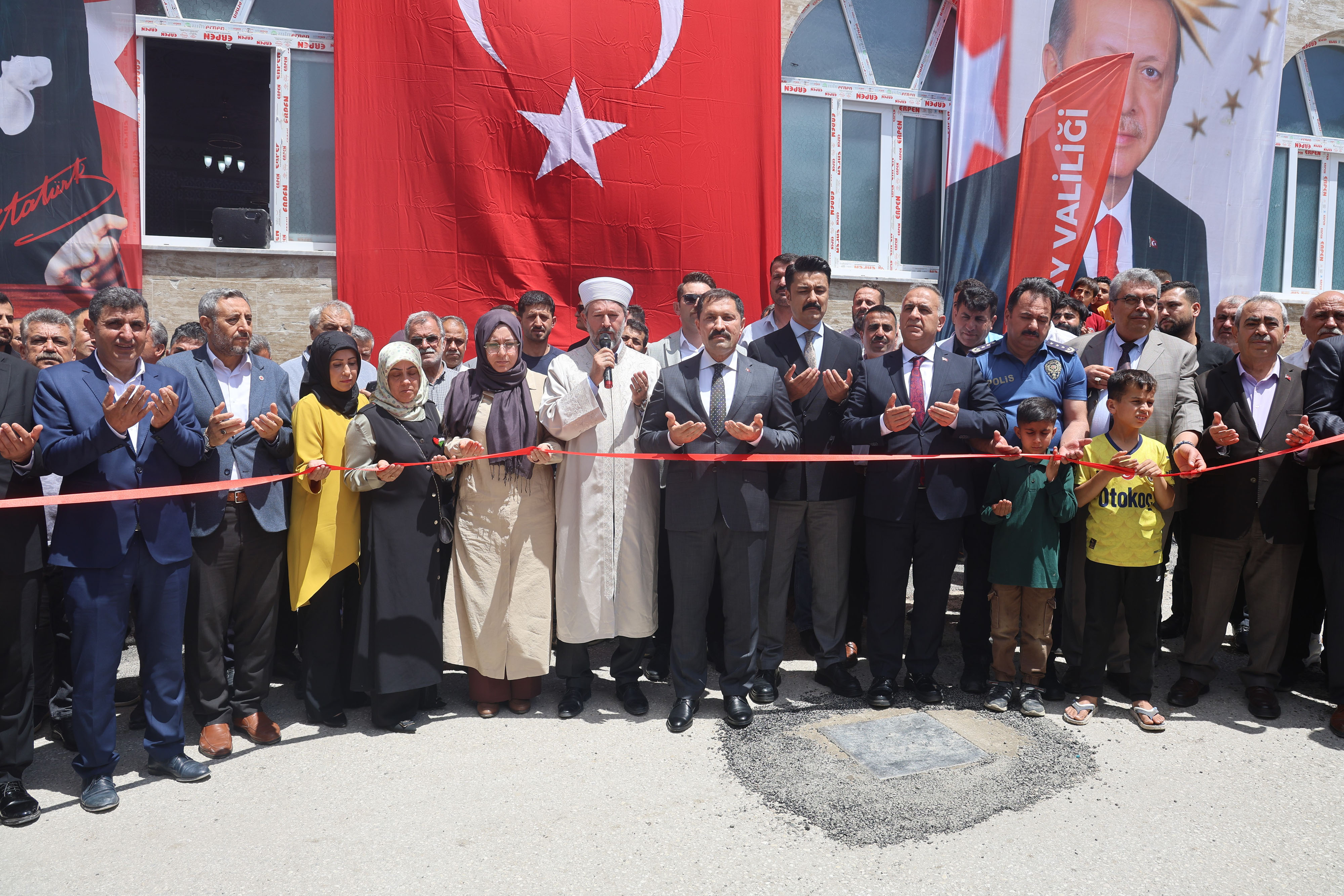Asrın Felaketinde Yıkılan 384 Caminin 100’Ü Hatay’da Yeniden Ibadete Açıldı (2)