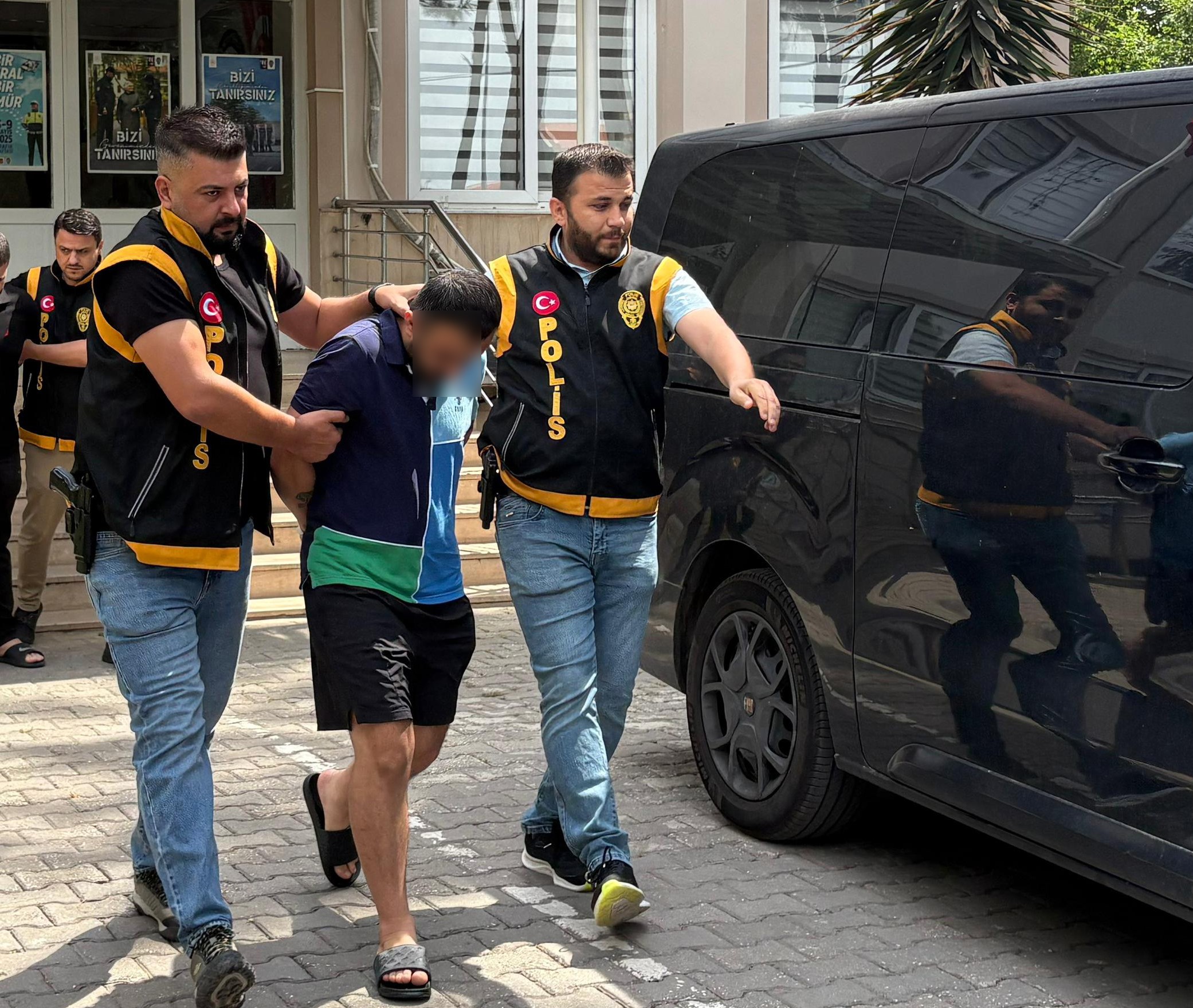 Minibüste Silahlı Pusu Husumetlisini Görünce Kabus Saçtı (1)