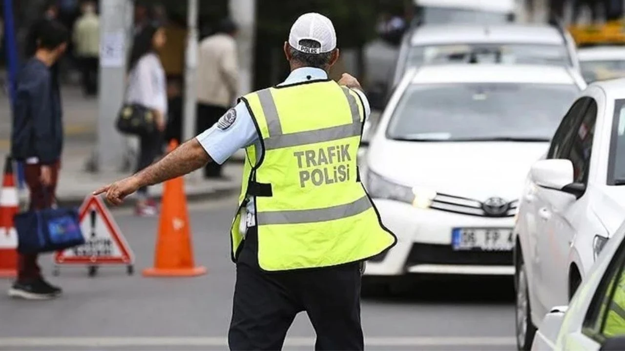 Trafikte Hataların Bedeli Ağırlaşıyor Işte Kalem Kalem Yeni Trafik Cezaları-1