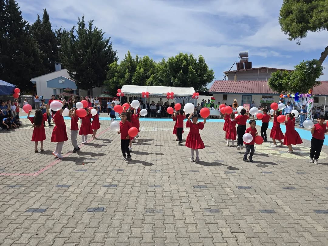 Yumurtalık Bilimle Şenlendi
