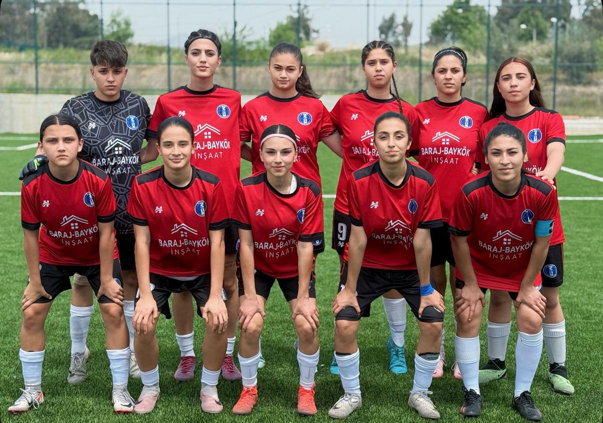 5 Ocak Demırspor Kadın Futbol Takımı Başarılarıyla Dikkat Çekiyor3