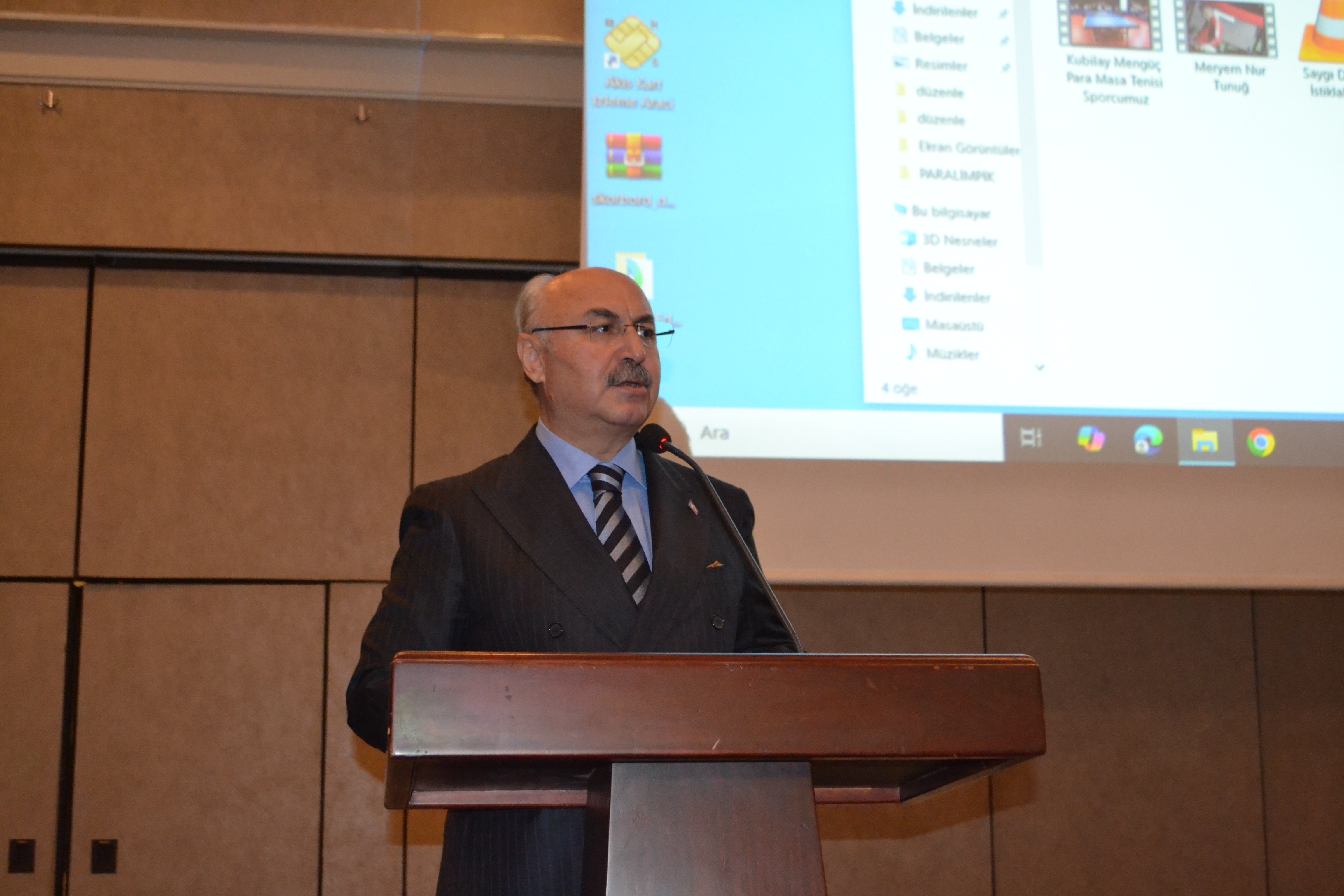 Adana Valisi Yavuz Selim Köşger