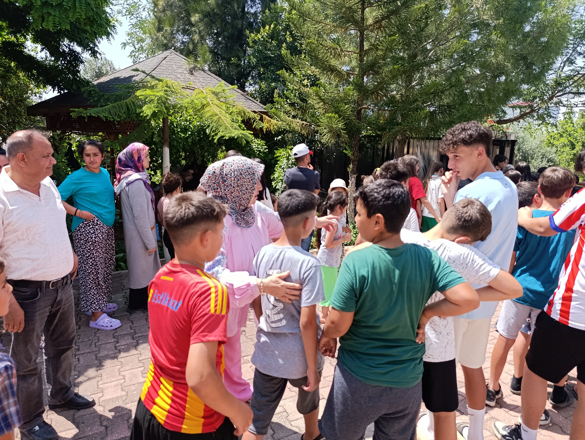 Adana’da 20 Yıllık Harçlık Geleneği Sürdürülüyor (3)