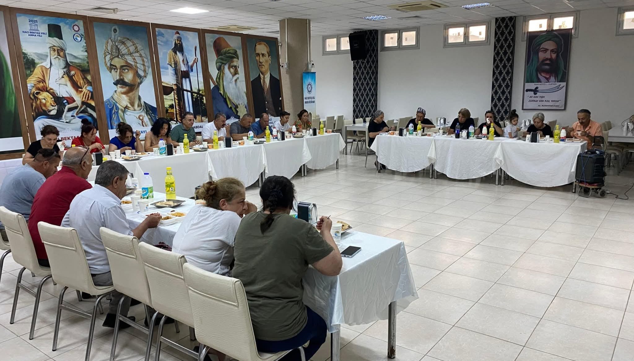 Adana’da Canlar Ilk Oruçlarını Açtı Dilekleriniz Hak Katında Kabul Olsun2