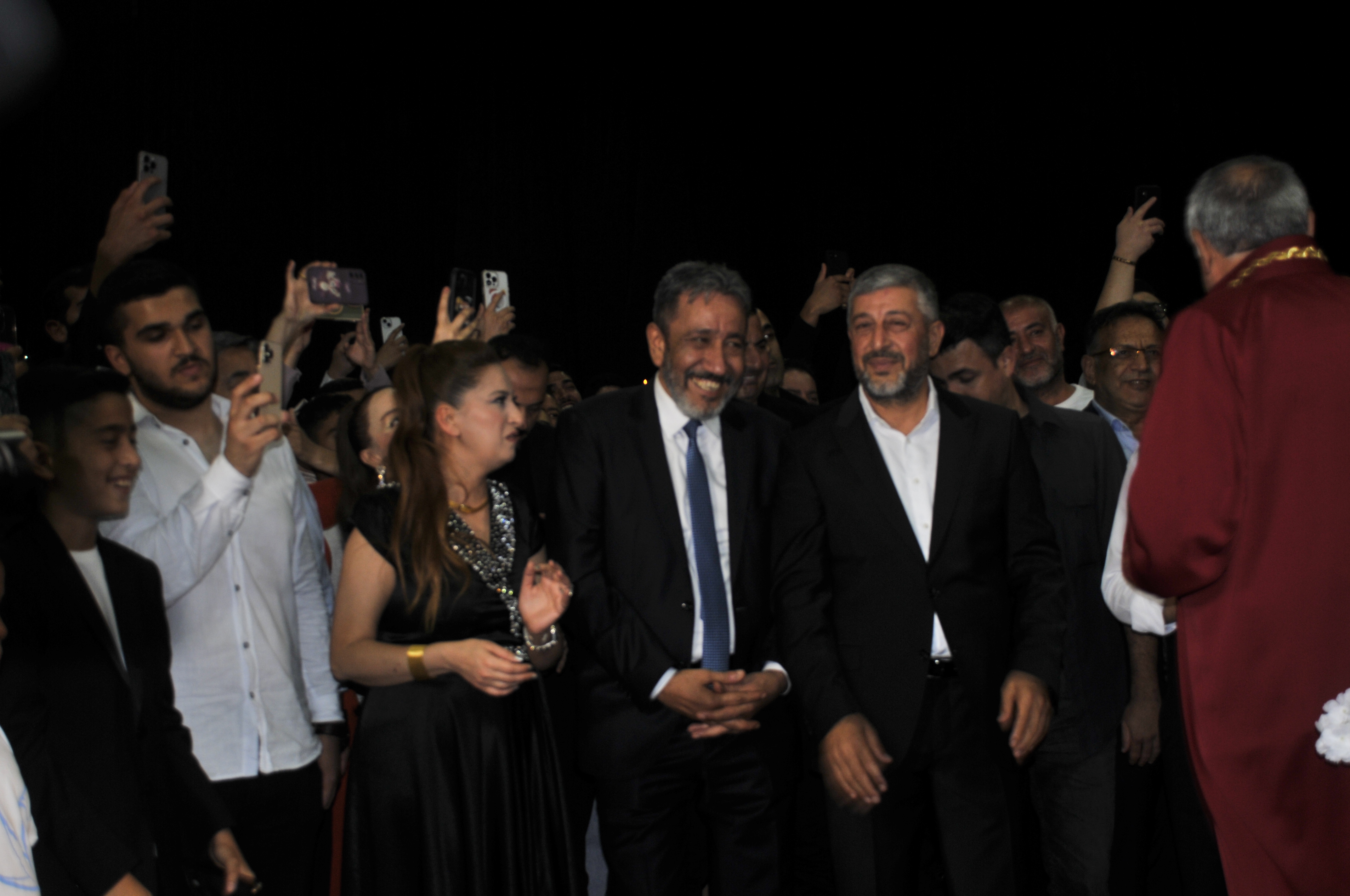 Adanada Yılın Düğünü Asena Kutlu Ile Samet Aslan Muhteşem Bir Törenle Evlendi (2)