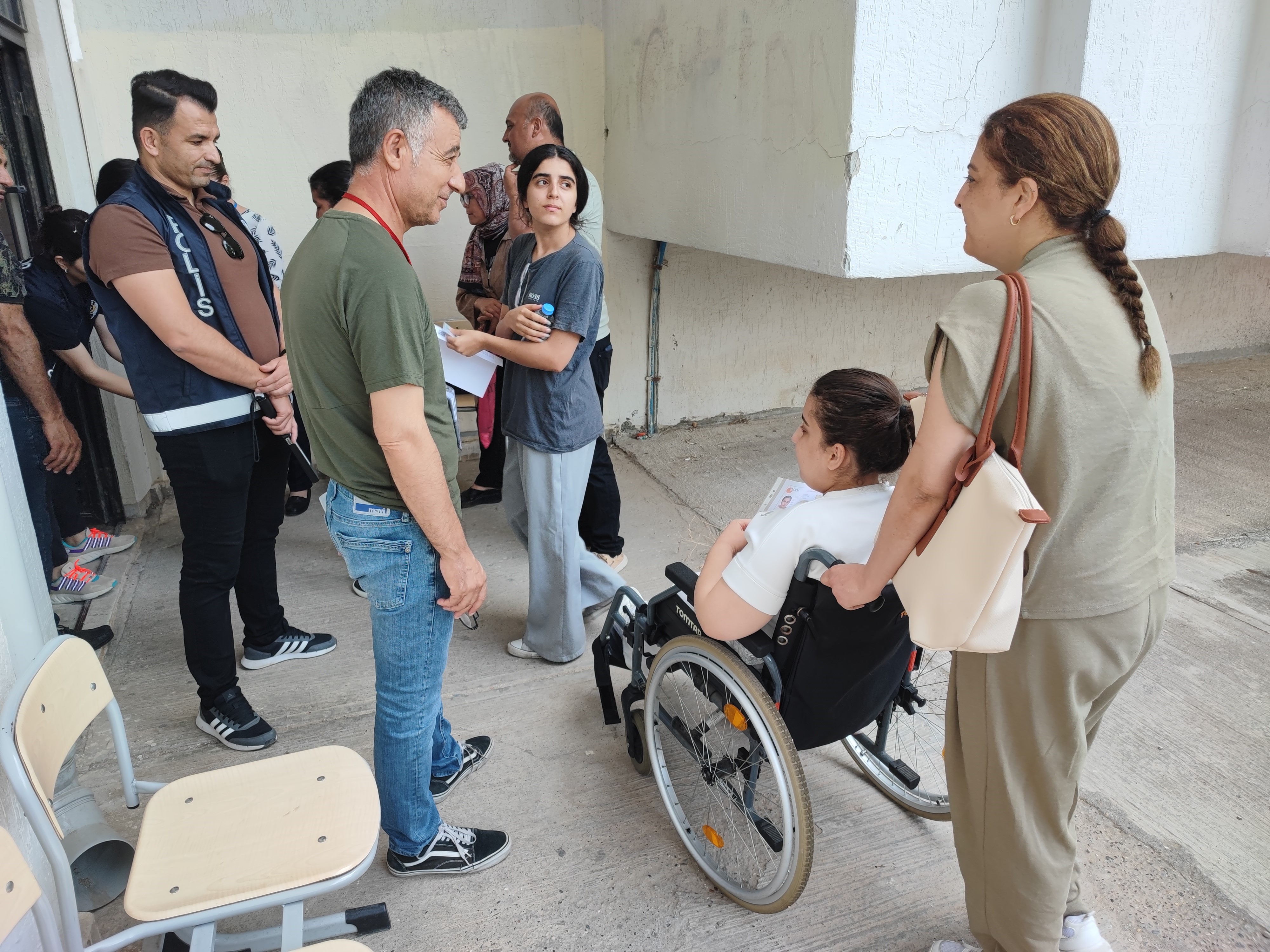Aytye Girmek Için Erkenden Geldi Bahçede Dalınca Sınavı Kaçırdı (2)