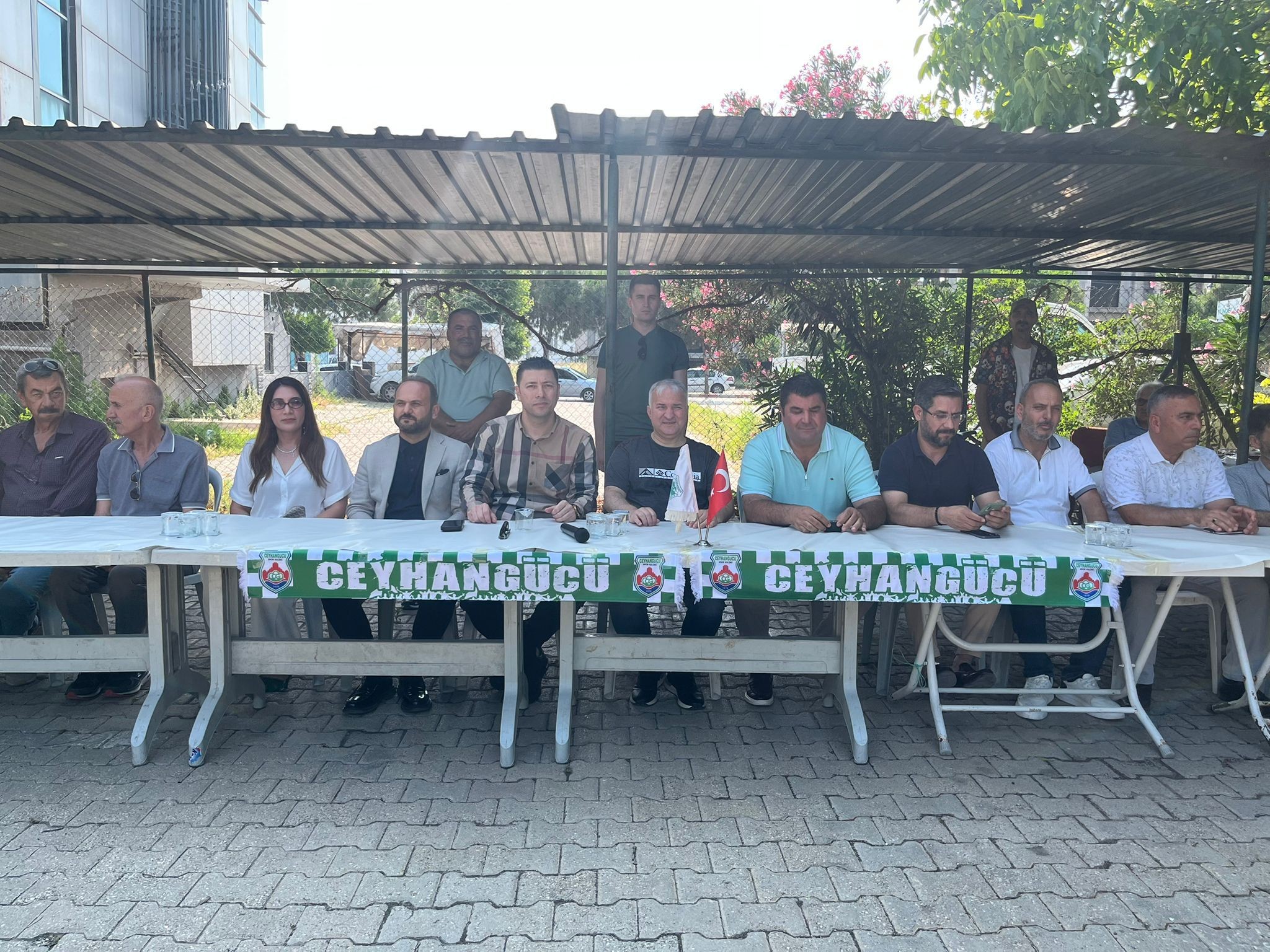 Ceyhangücü Spor Kulübü Bayramda Anlamlı Buluşma (2)