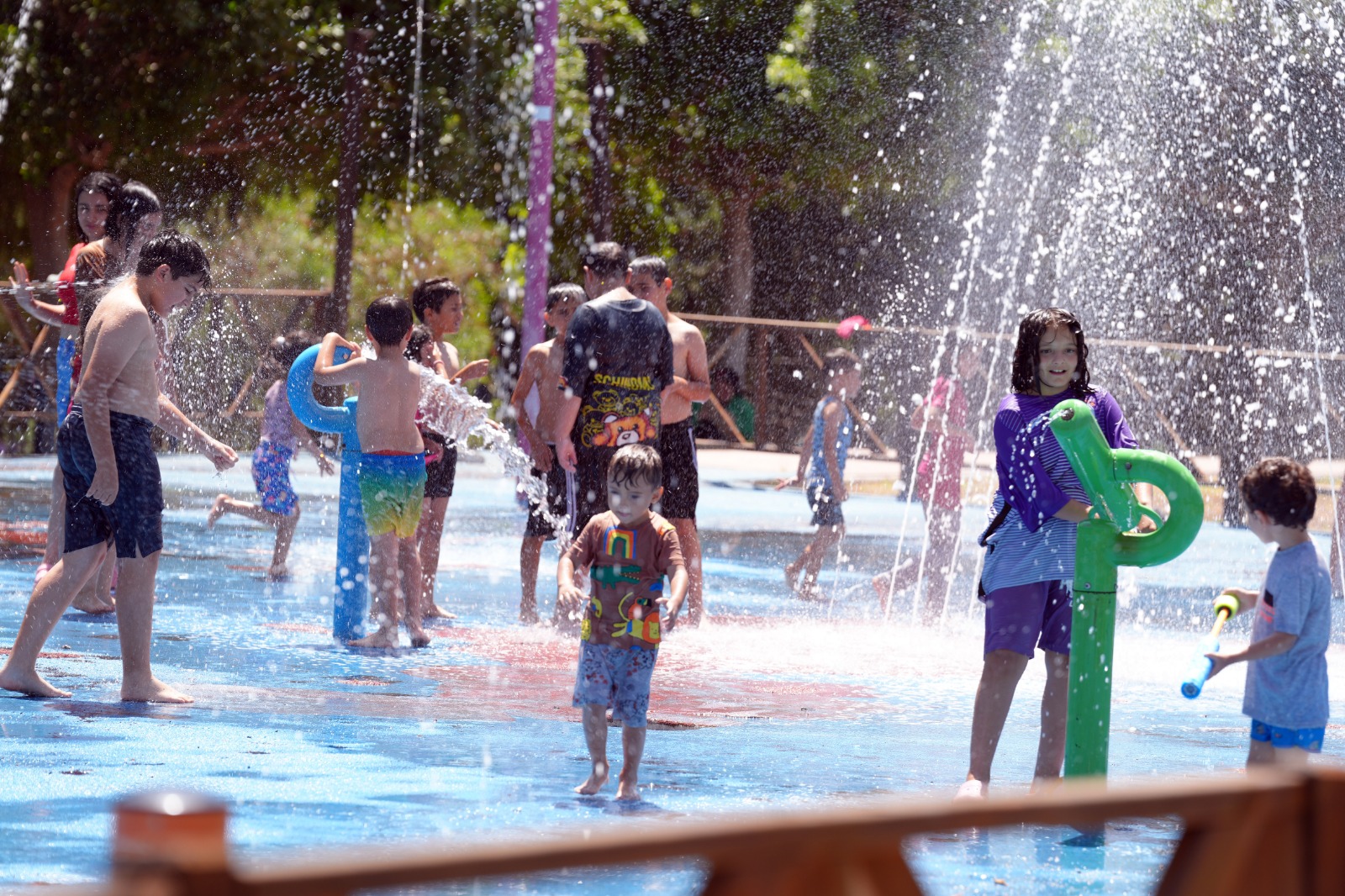 Çocuklar Için Serinlik Zamanı Çukurova Su Parkları Açıldı (1)