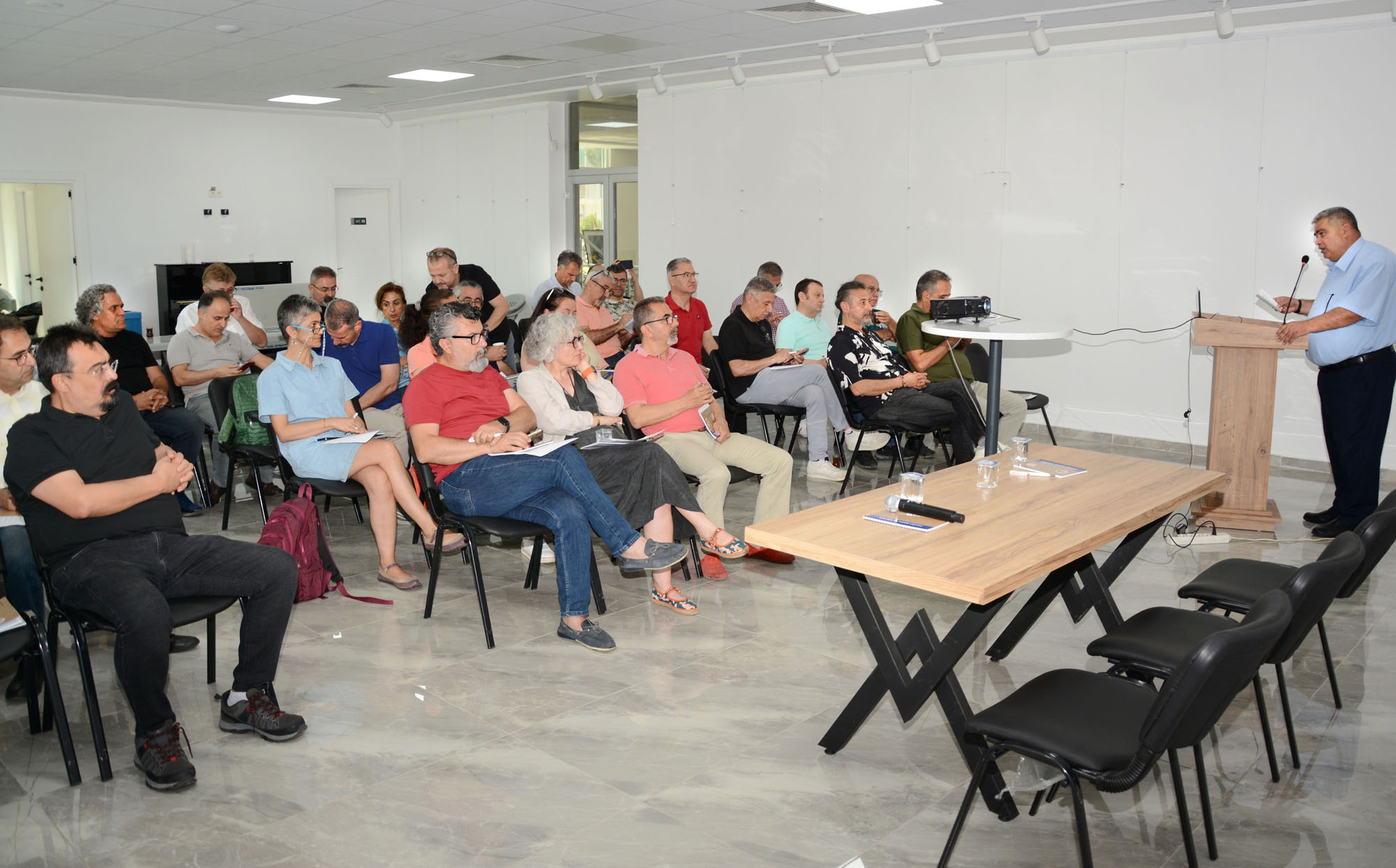 Hekimlerden Ortak Isyan Halk Randevu Alamıyor (1)