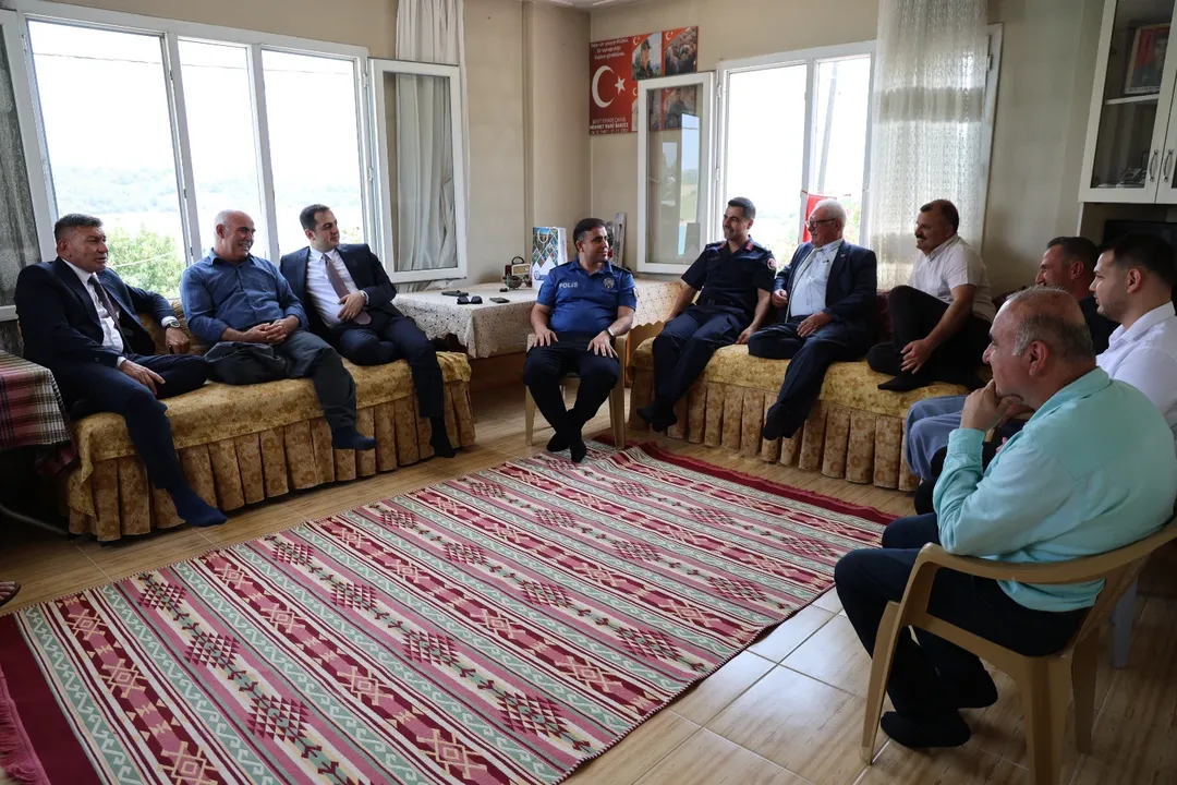 Karaisalı’da Bayram Sevinci Birlikte Yaşandı (3)