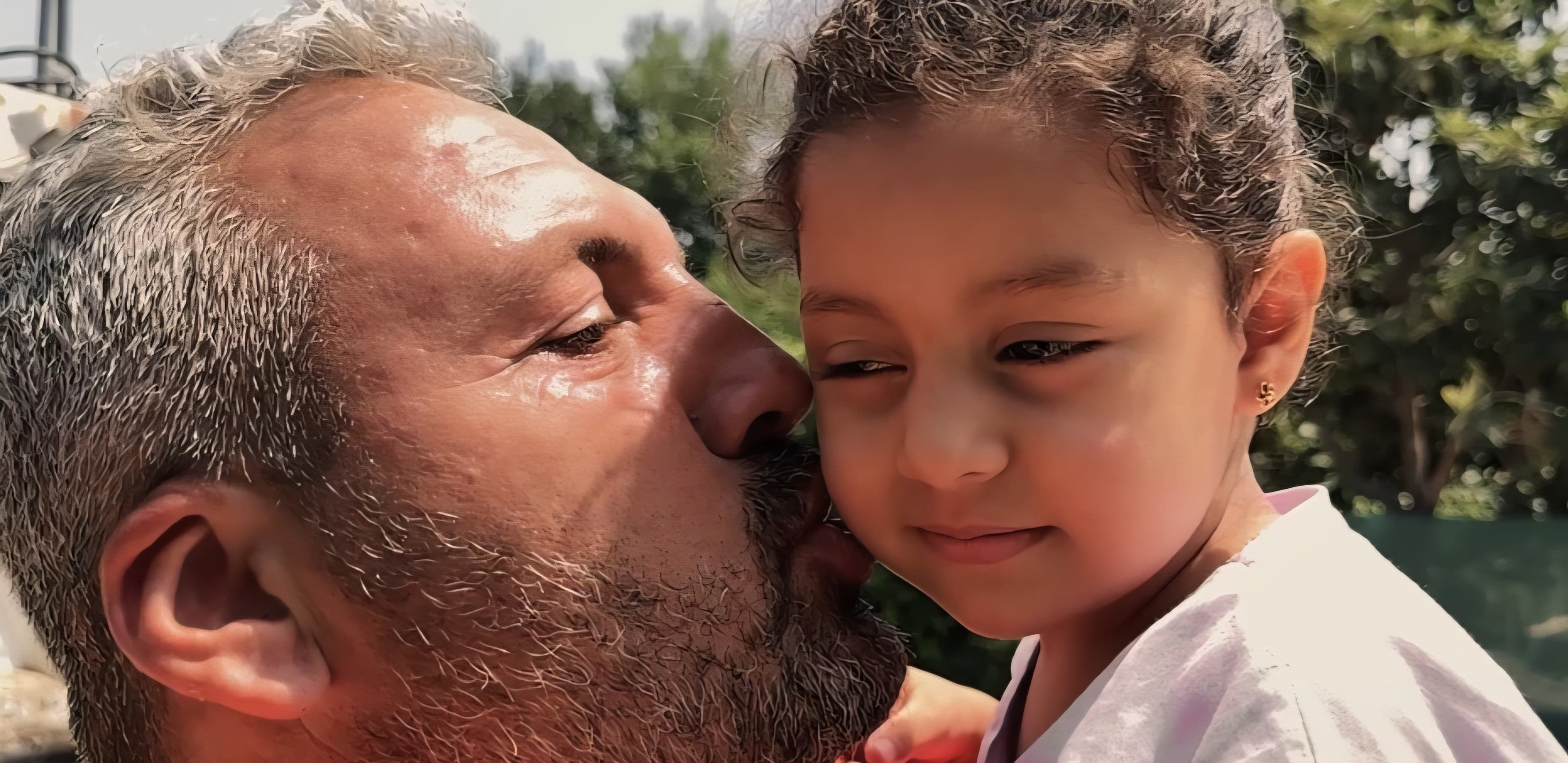 Kozan Belediyesinden Babalar Gününe Yürek Burkan Video (2)