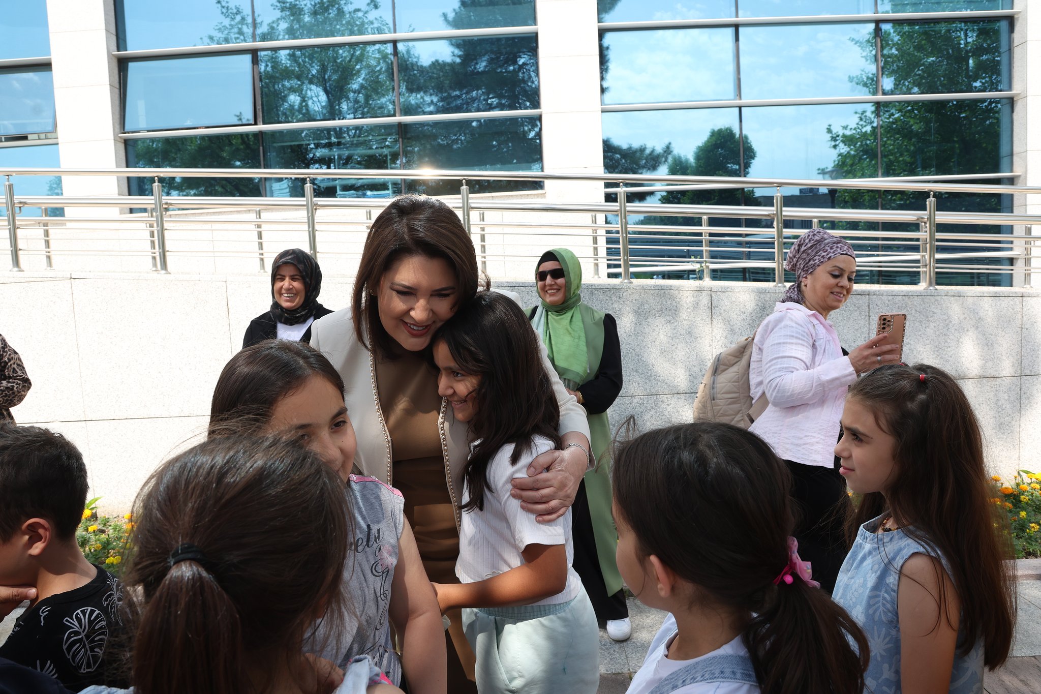 Milletvekili Karamık, Pozantılı Minikleri Tbmm’de Ağırladı (2)