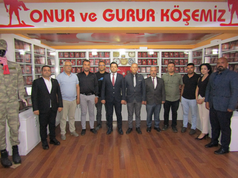 Şehit Aileleri Zafer Partisine Içini Döktü (3)