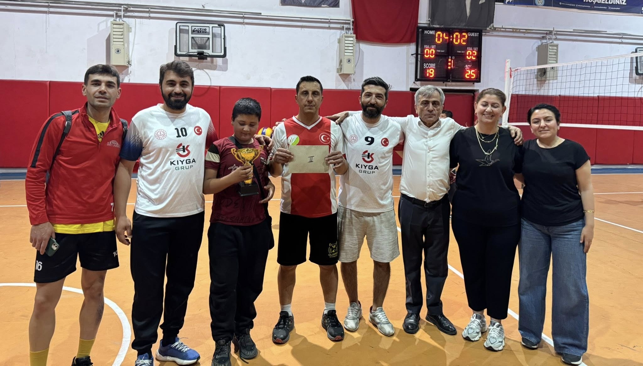 Tufanbeyli’de Voleybol Coşkusu Kazanan Centilmenlik Oldu (3)