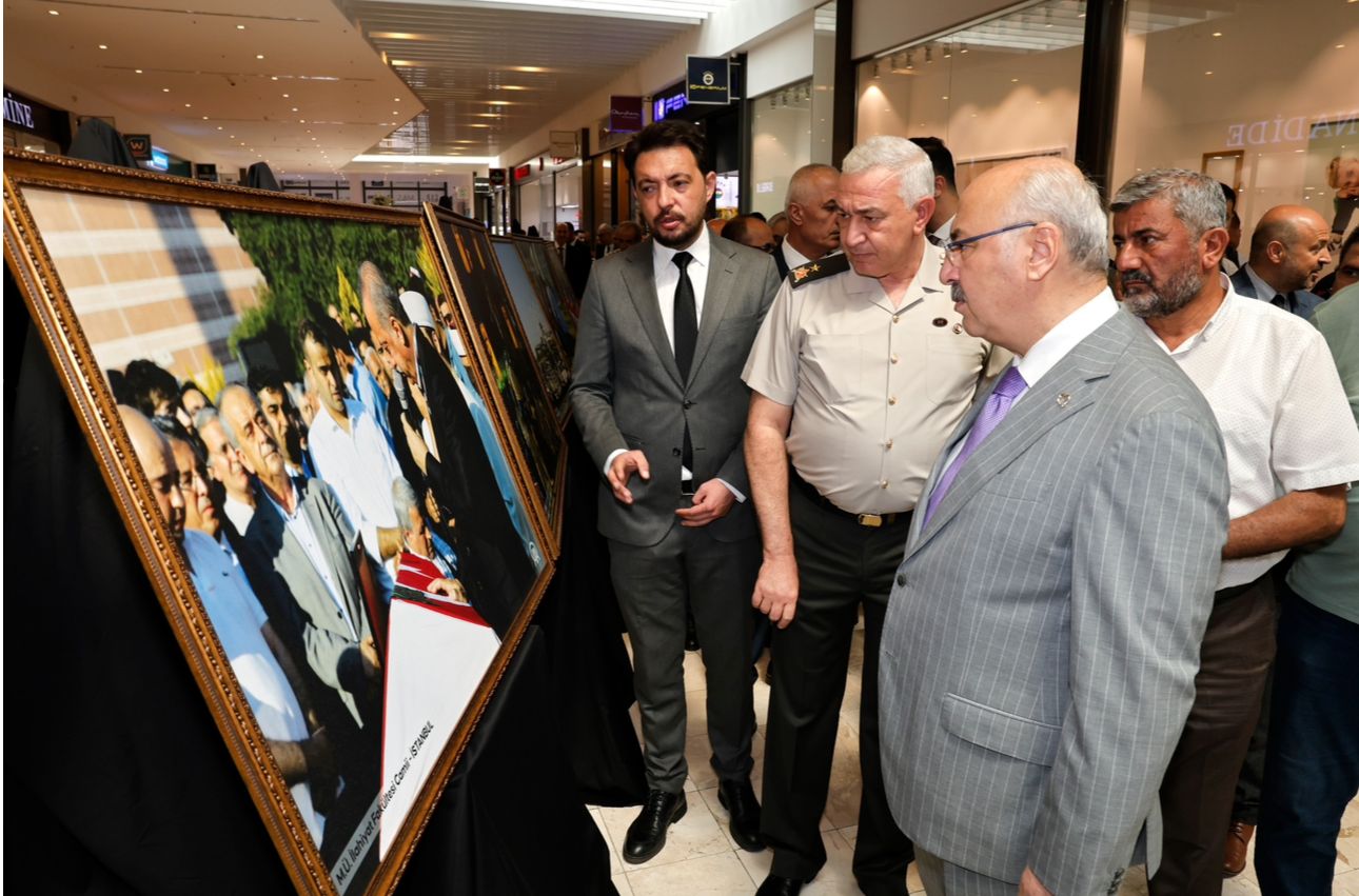 15 Temmuzun Unutulmaz Kareleri Adanada Sergilendi (4)