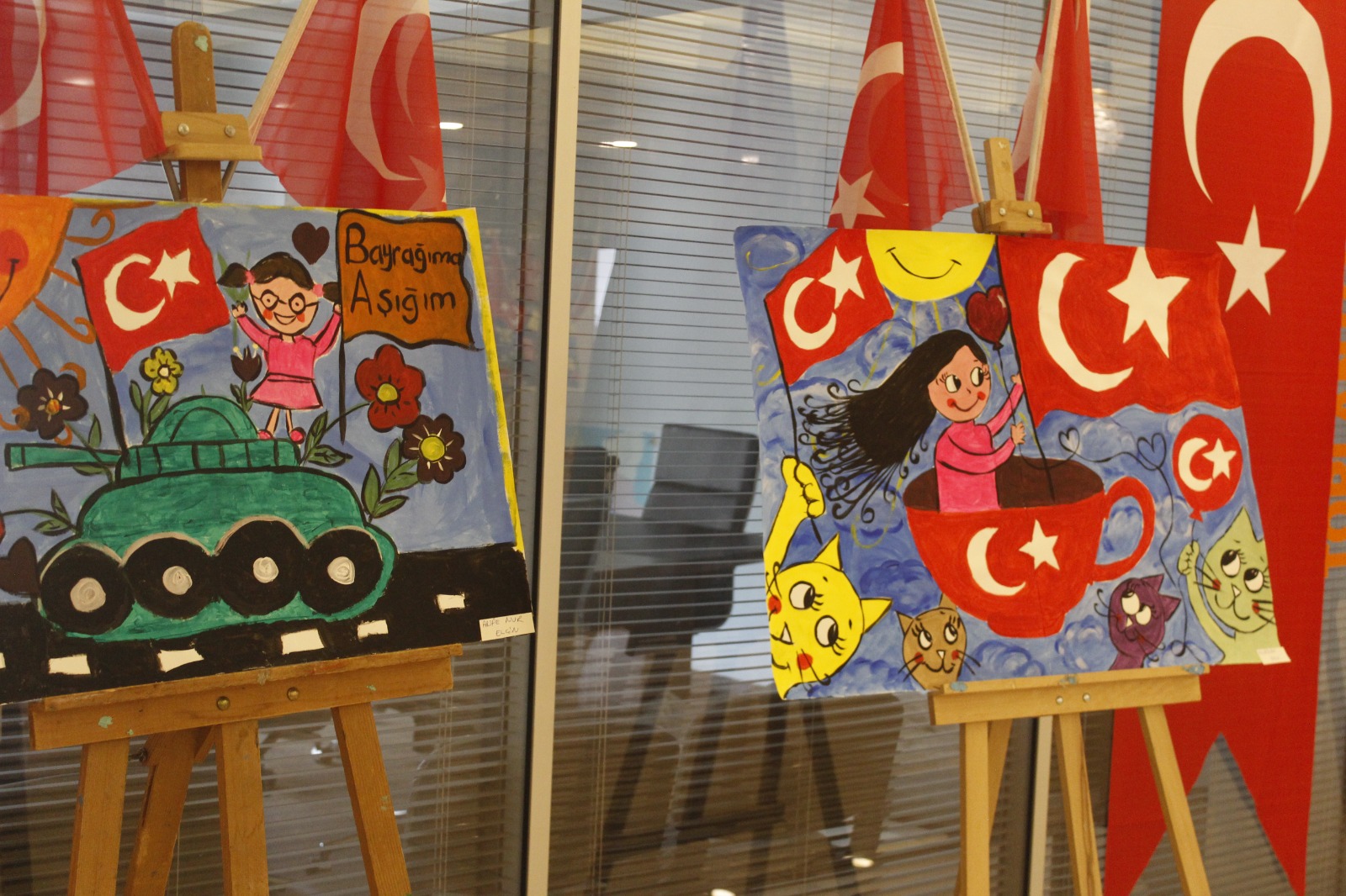 21 Down Sendromlu Çocuğun Fırçasından Vatan Sevgisi “Bir Gece, Bin Umut” (3)