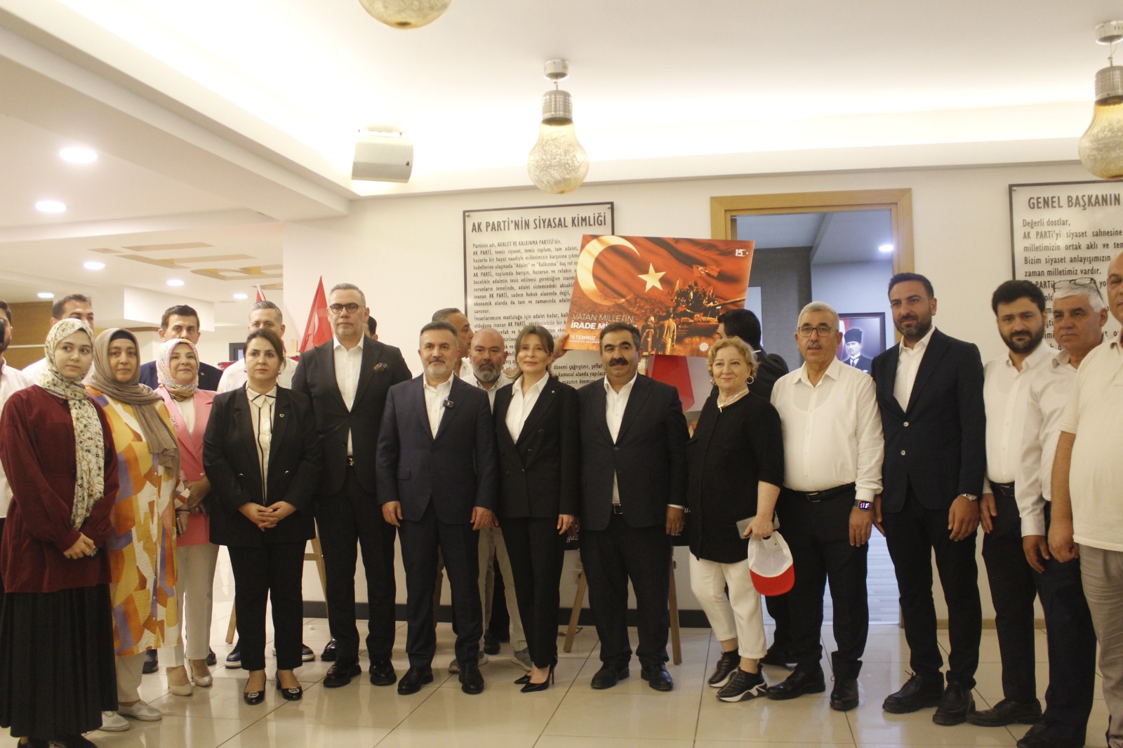 21 Down Sendromlu Çocuğun Fırçasından Vatan Sevgisi “Bir Gece, Bin Umut” (6)