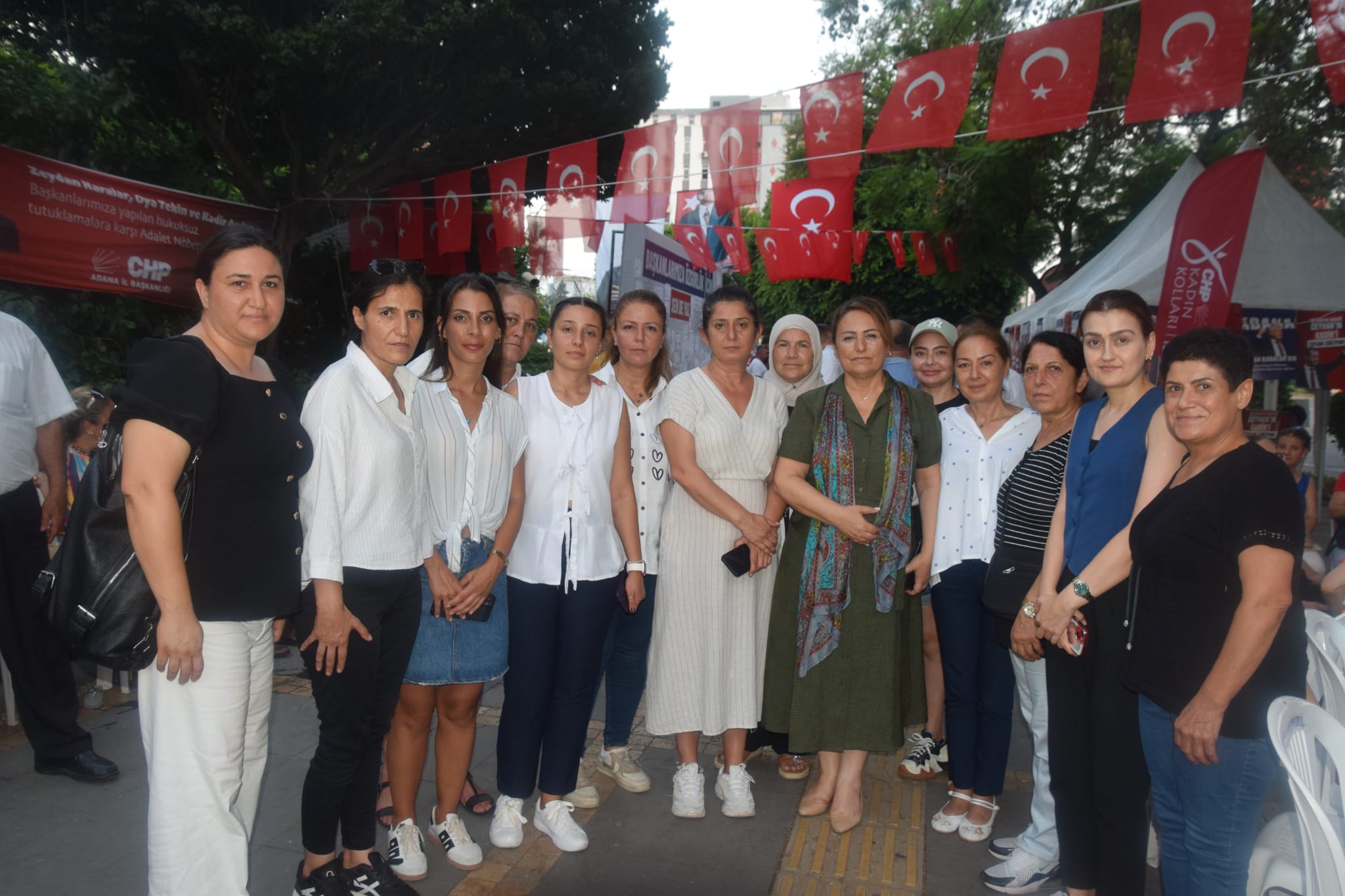 Adalet Nöbetinde Ilk Sözü Kadınlar Söyledi Bir Adım Geri Atmayacağız (1)