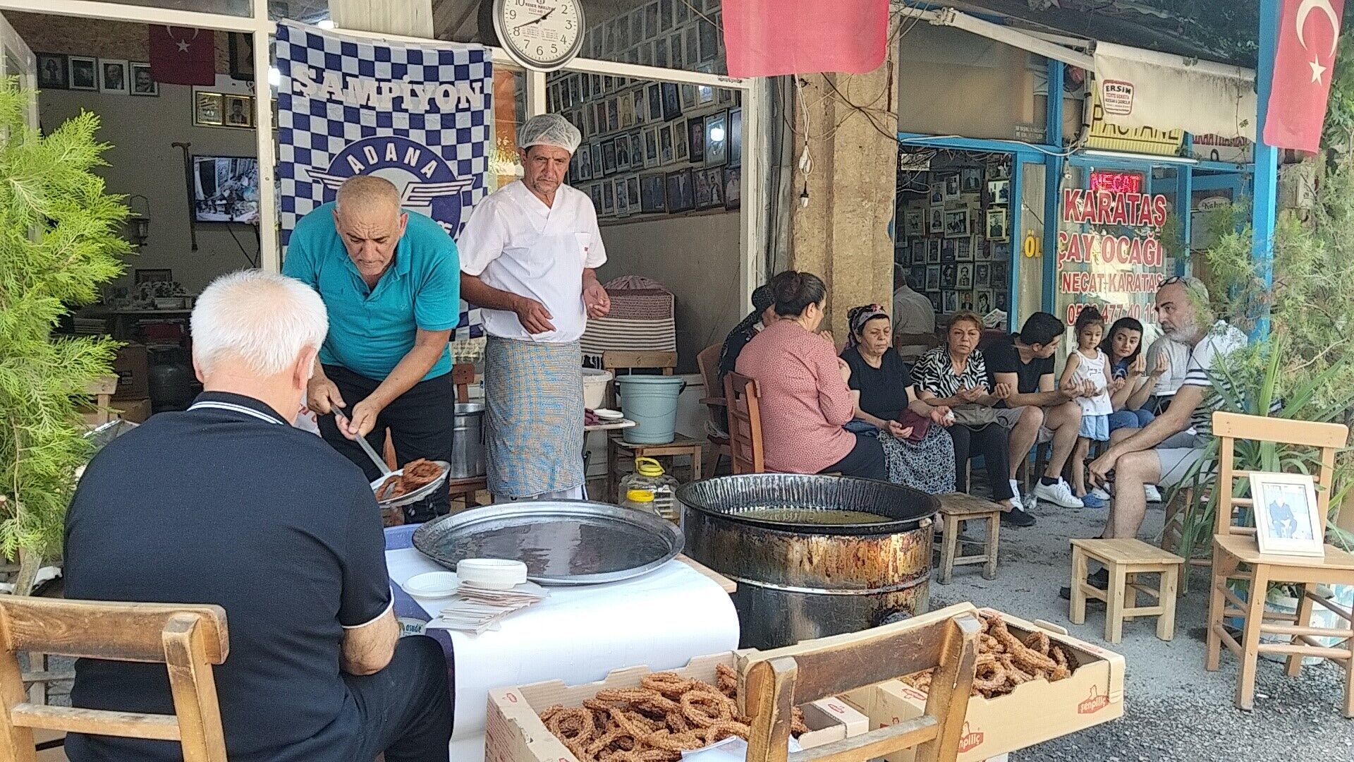 Adanada Tatlıcı Çırağından Ustasına Büyükvefa (2)