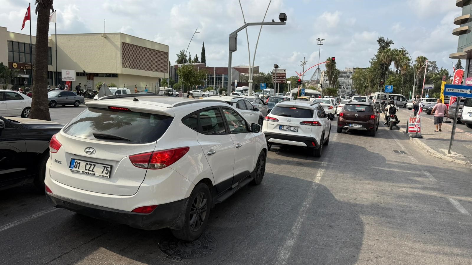 Adanada Trafikte Tehlike Çanları Çalmaya Başladı Sürücüler Tedirgin (4)