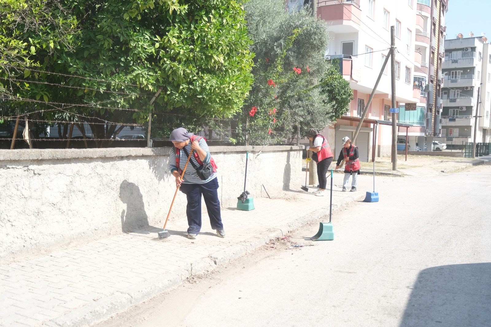 Ceyhanda Hummalı Temizlik Çalışması Mahalleler Yenileniyor (3)