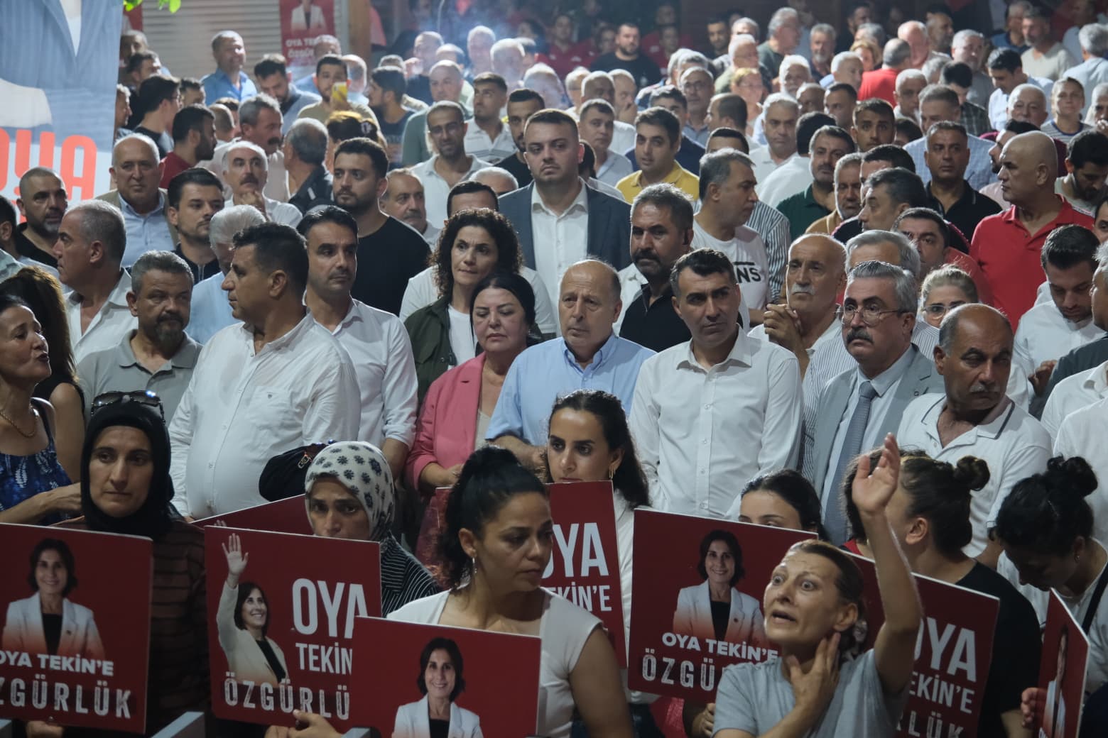 Chp Adanada Direnişe Devam Ediyor Zeydan Karalar Yalnız Değildir (5)