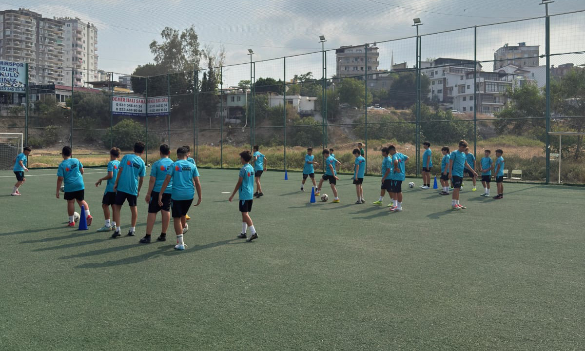 Geleceğin Yıldızları Çukurova Demirspor’da Yetişiyor4
