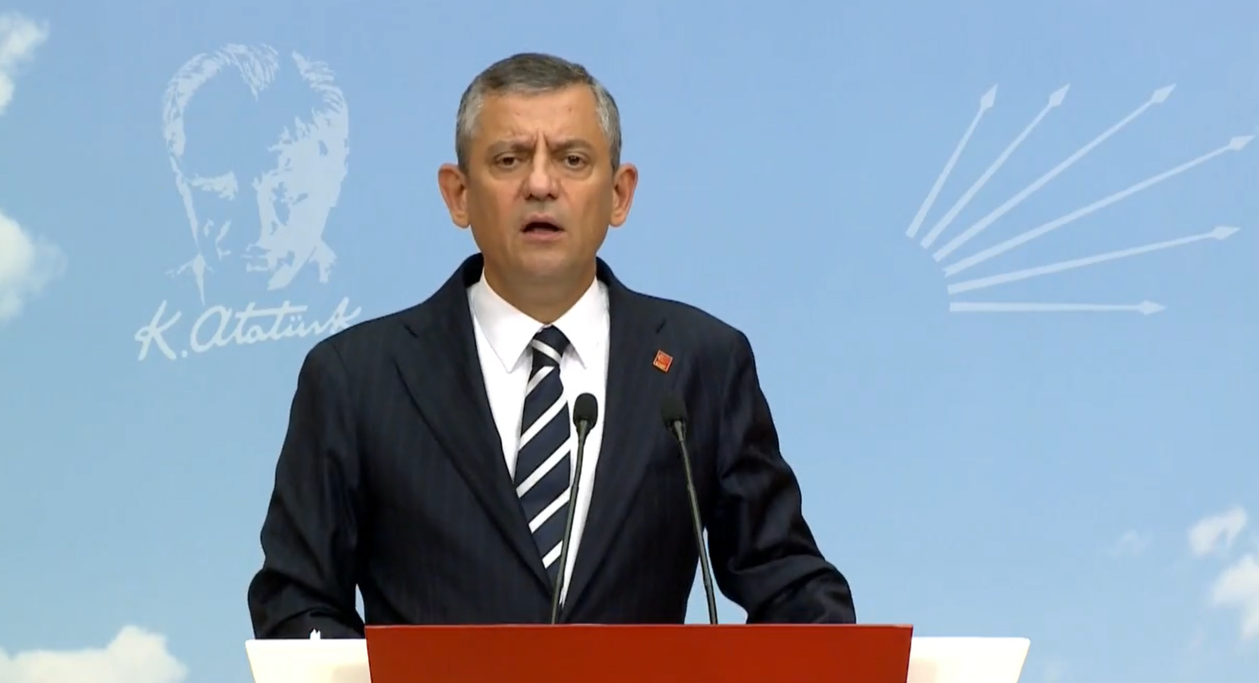 Özgür Özel Konuşuyor