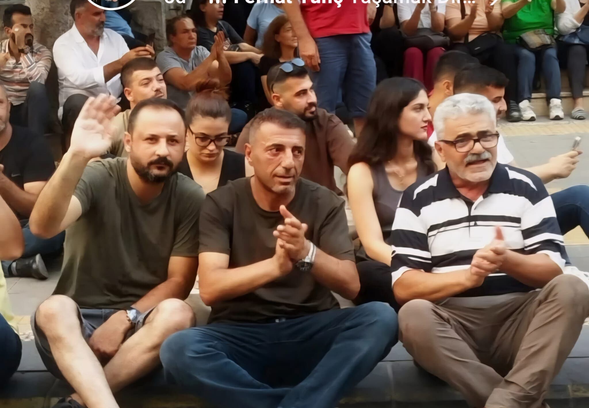 Tutuklu Başkanlar İçin Adana'da Nöbet Sürüyor!3