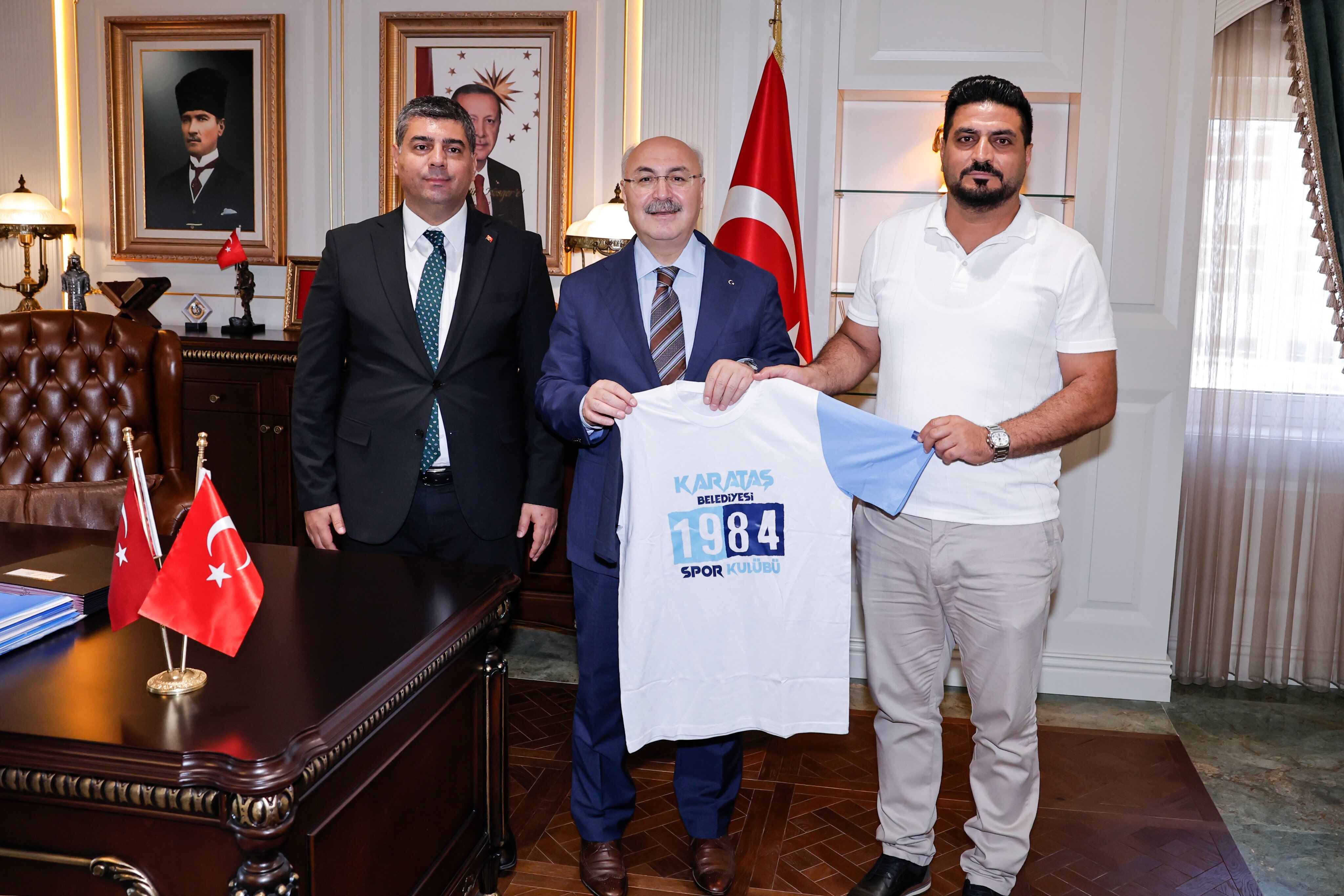 Vali Köşger Karataş Belediyespor’un Başarılı Sporcularını Tebrik Etti (1)