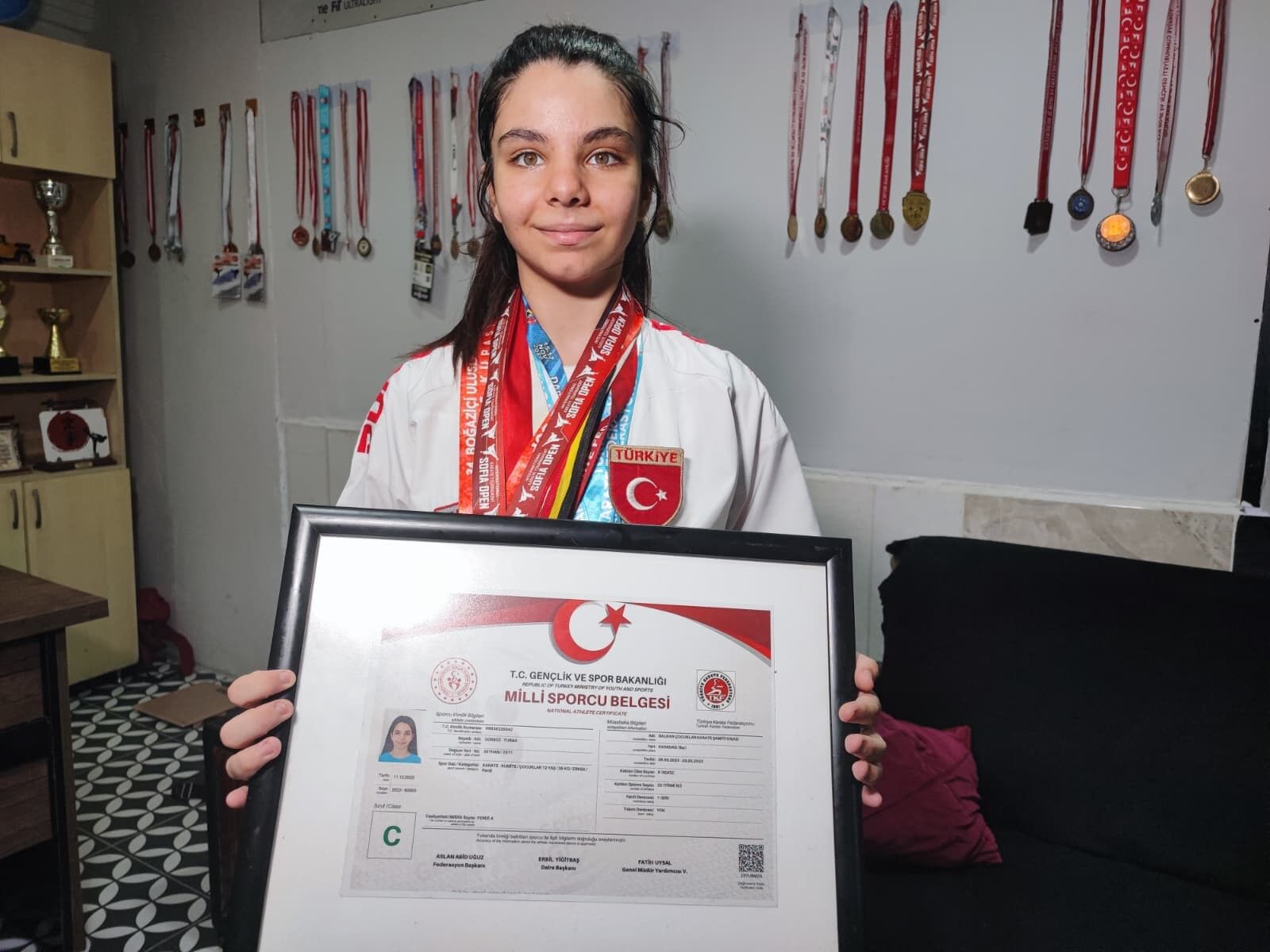 14 Yaşında 150’Den Fazla Madalya Adana’nın Karate Yıldızı Turna Gürbüz (2)