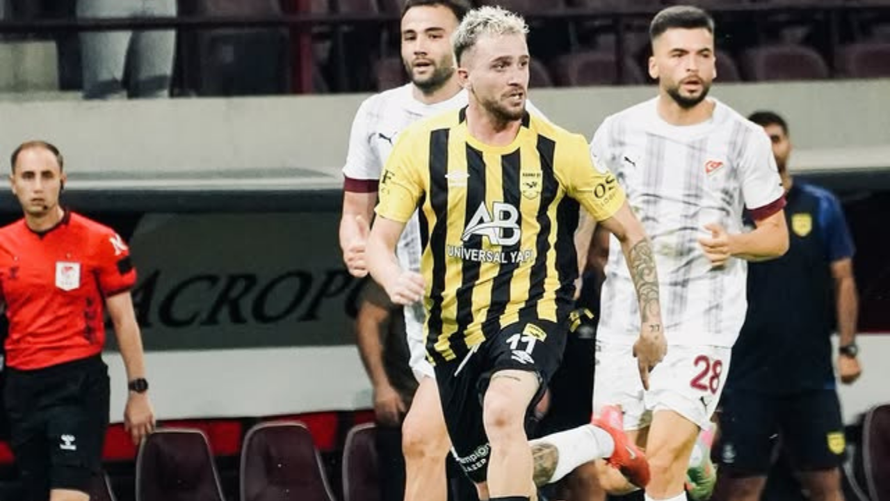 Adana 01 Fk'nın Parlayan Yıldızı Denizhan Taşkan Kimdir