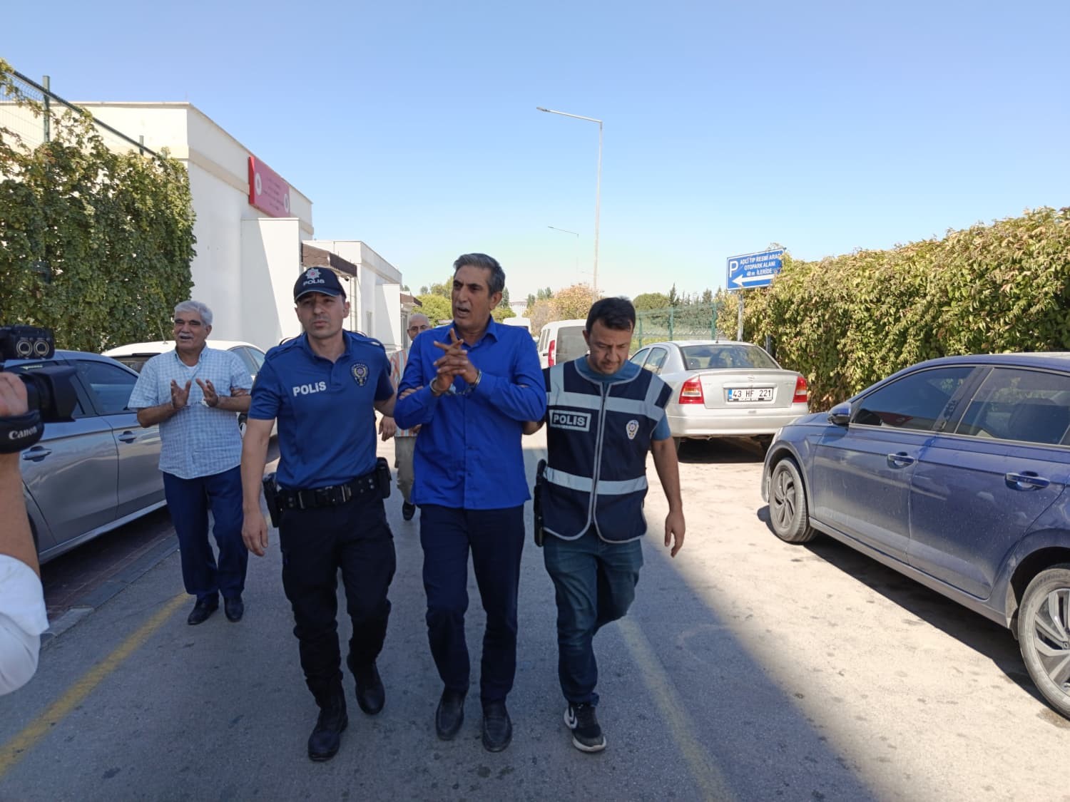 Adana'da Miras Kavgasında Yeğenini Sopayla Yaralayan Dayı Tutuklandı (1)
