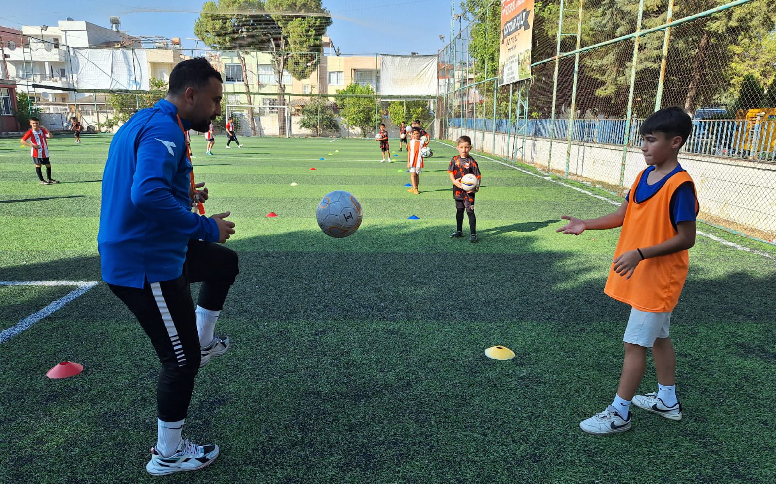 Adanaspor Futbol Okulu’nda Minik Yetenekler Sahaya Çıkıyor
