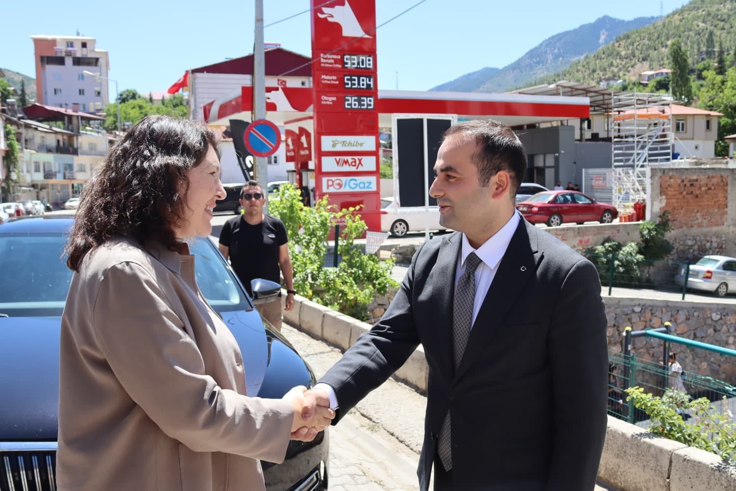Ak Parti Milletvekili Karamık (1)