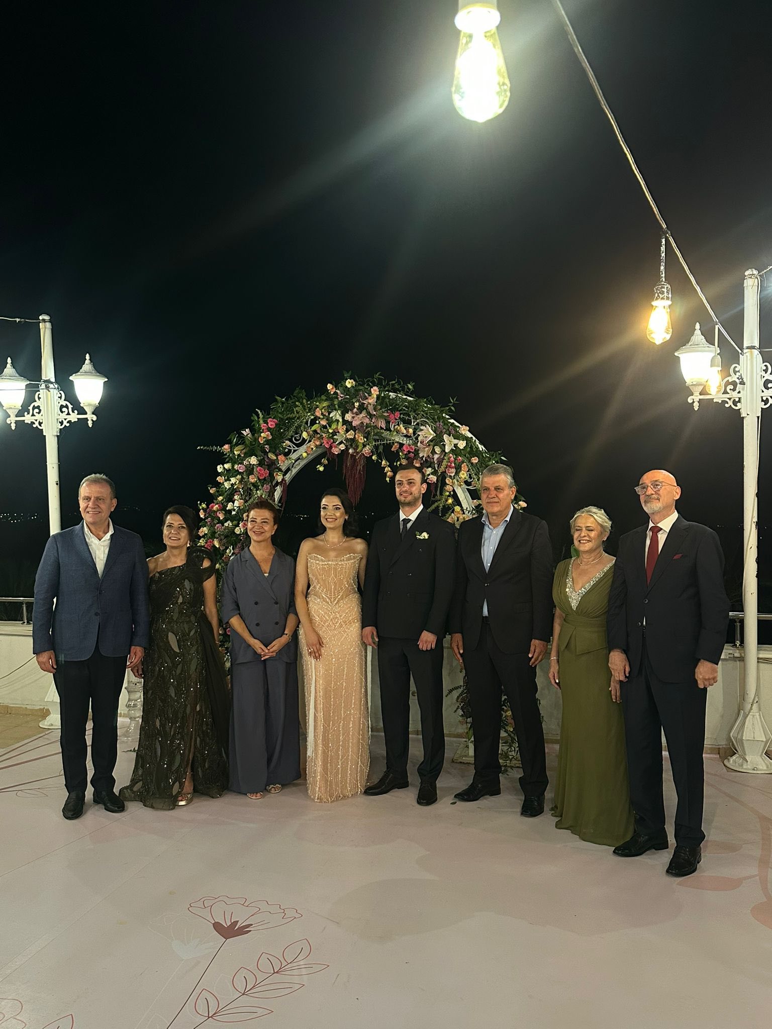 Barut Ailesinde Mutluluk Nişan Yüzüklerini Vahap Seçer Taktı (1)