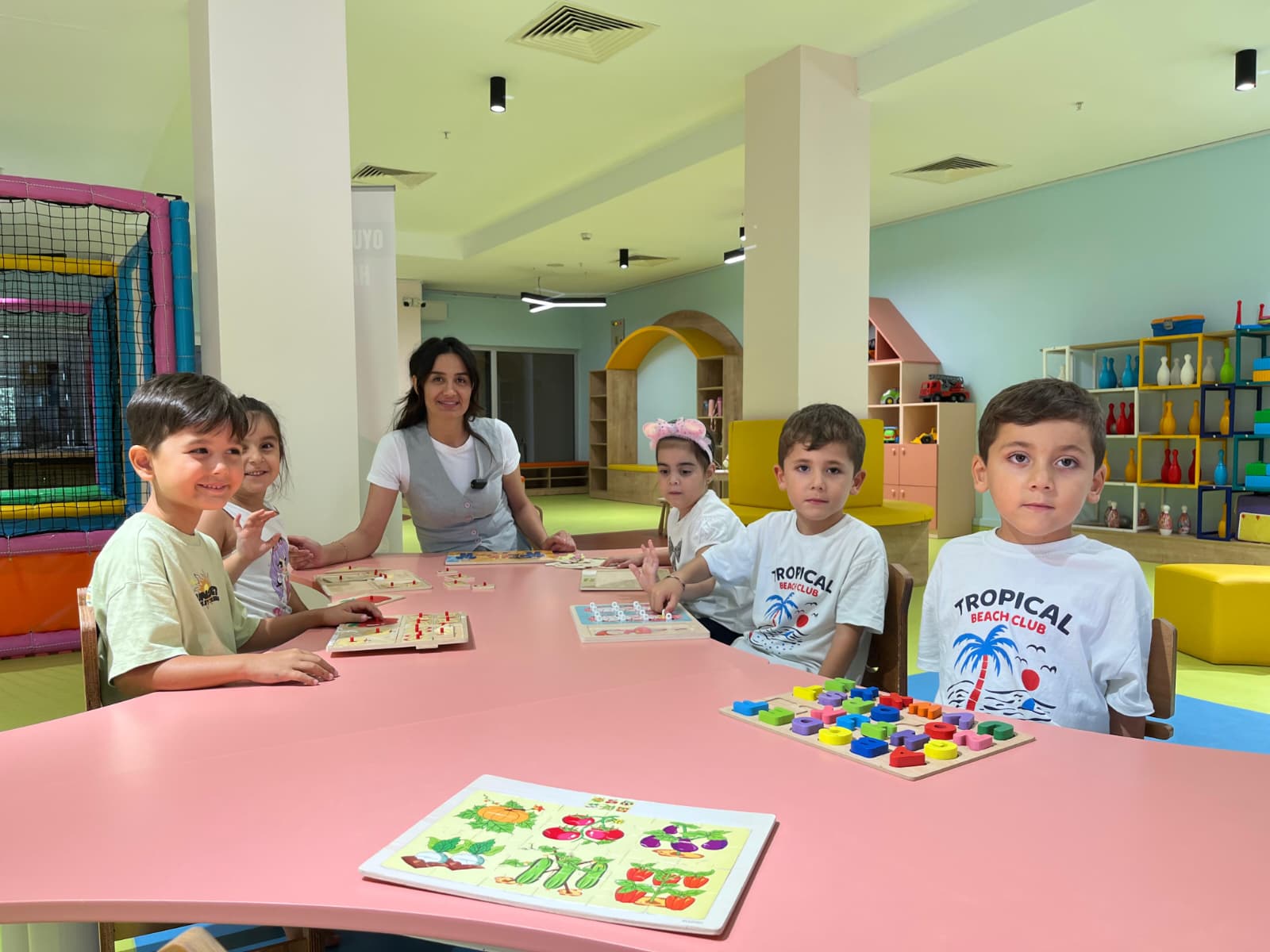 Ceyhan Belediyesi’nin Oyuncak Kreşi Miniklerin Yüzlerini Güldürüyor (4)