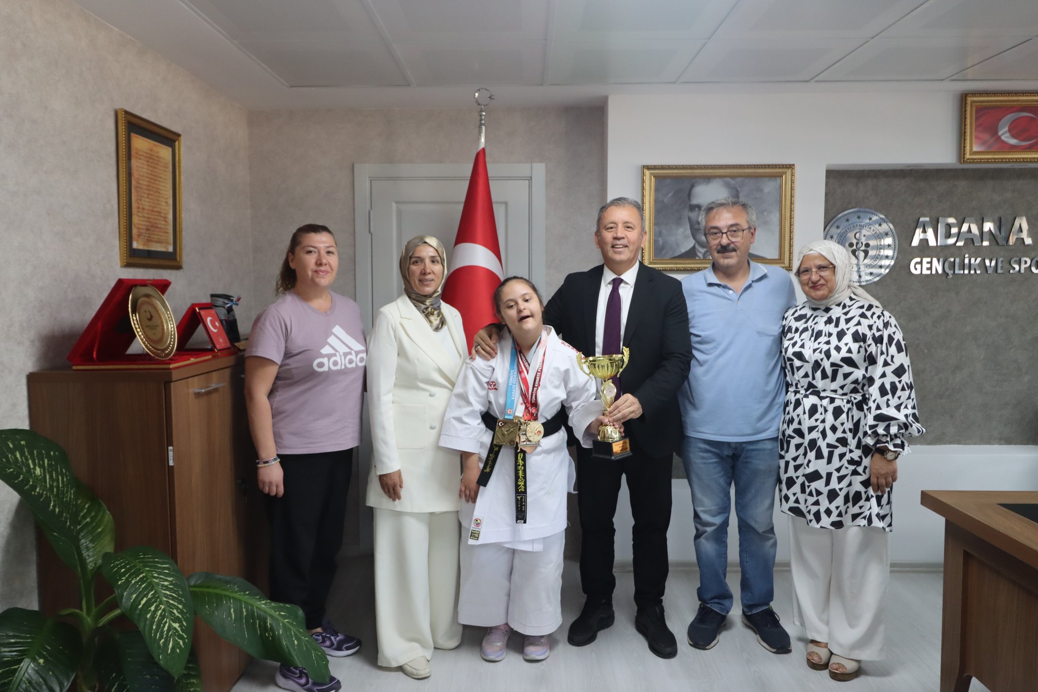 Down Sendromlu Sporcu Ayşegül Reyyan, Para Karate’de Şampiyon Oldu