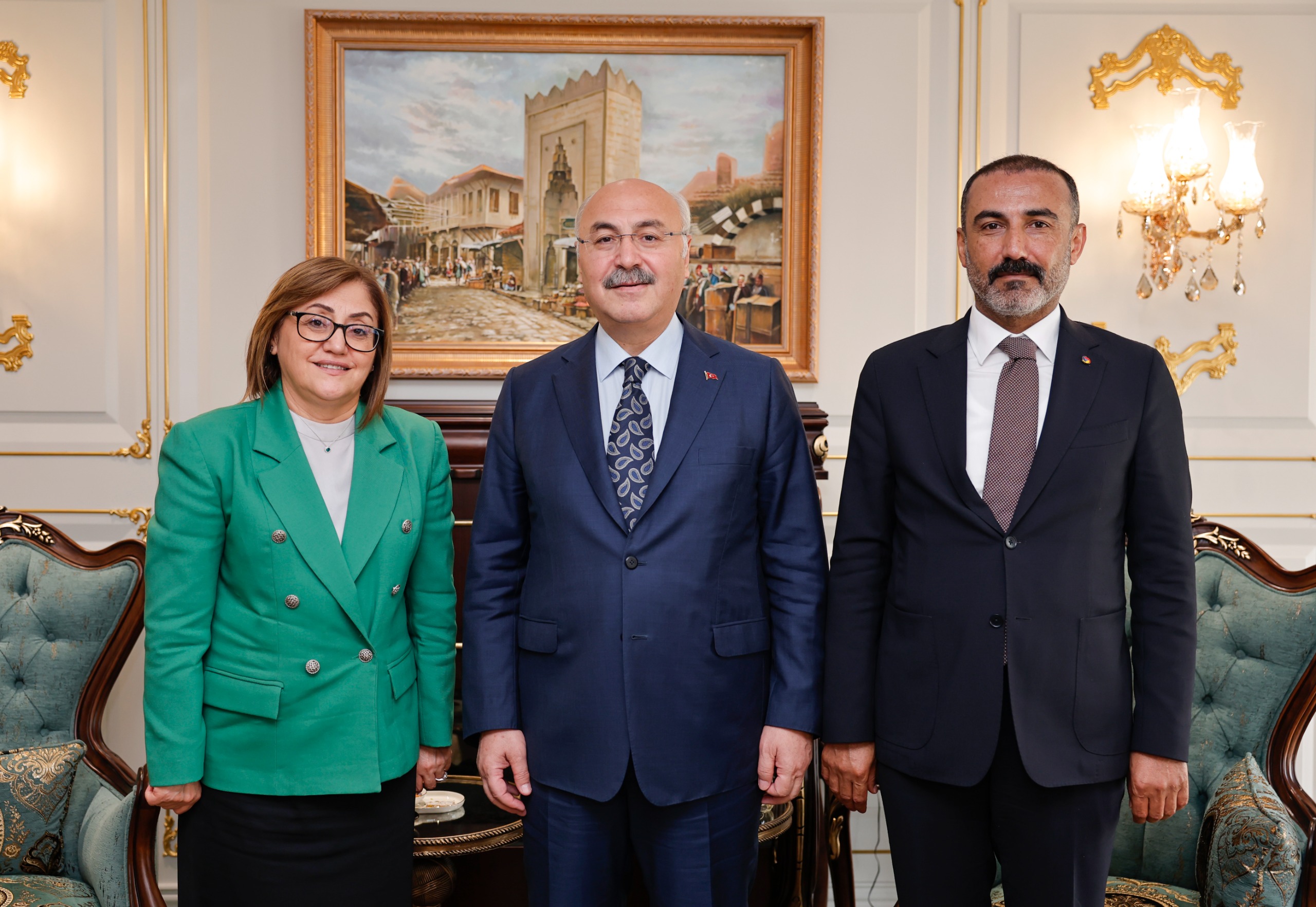 Gaziantep’in İki Önemli İsmi Vali Köşger’i Ziyaret Etti (1)