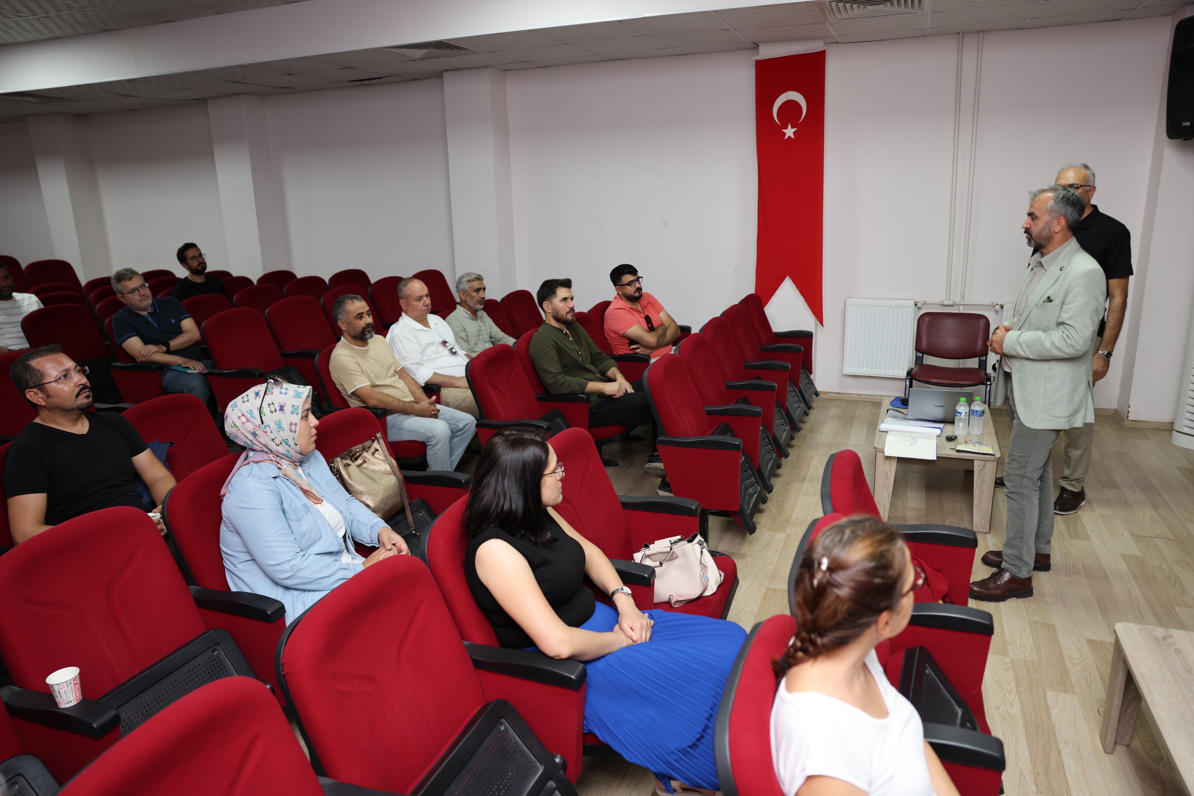 İl Millî Eğitim Müdürü Yusuf Tüfekçi’den Eğitim Kurslarına Ziyaret (1)