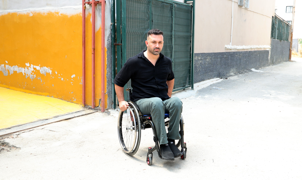İş Kazasında Felç Kalan Işçi, 6 Yıldır 15 Milyonluk Tazminatını Alamıyor (1)-1