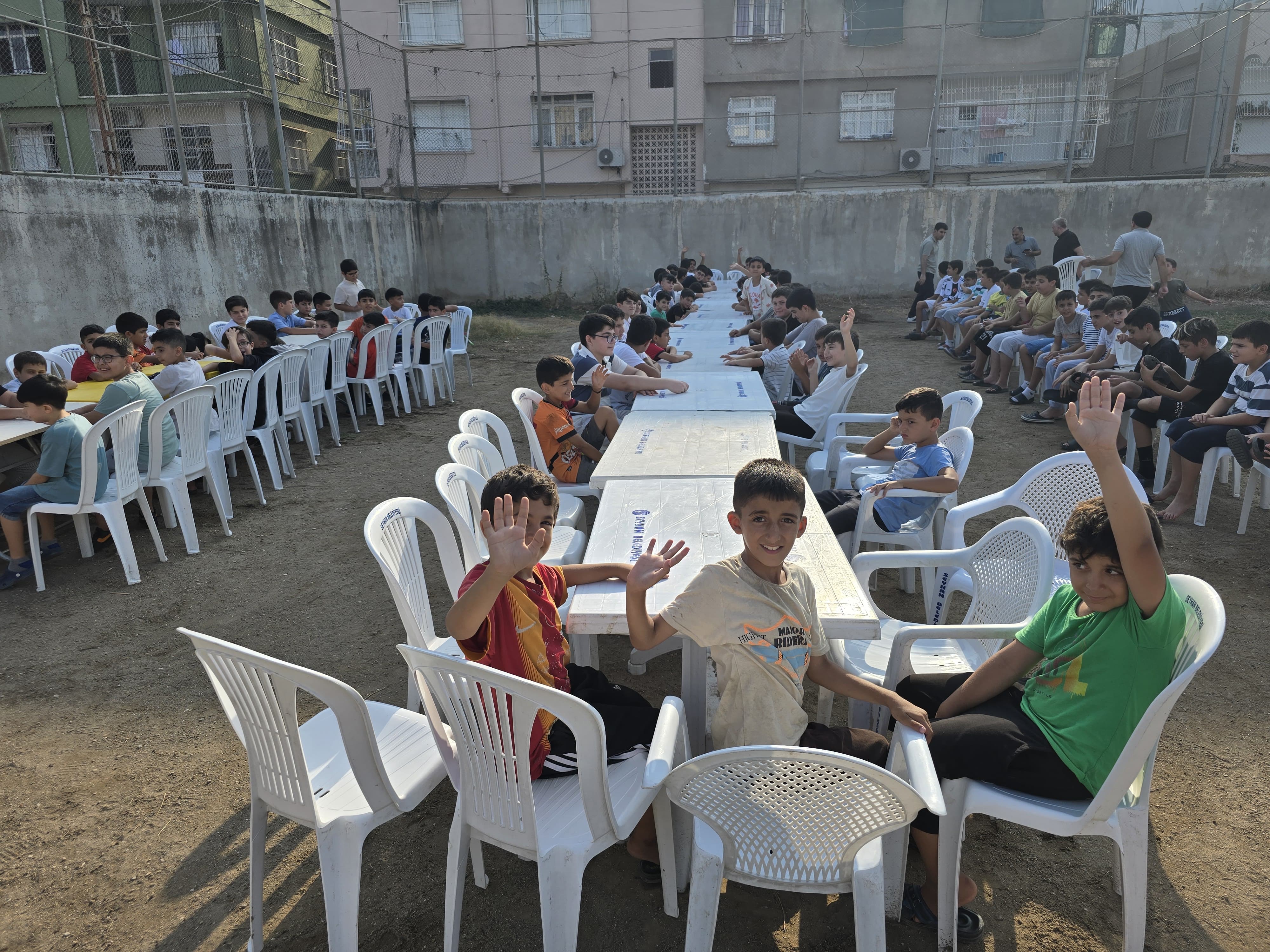 Kebapçı Zeki’den Minik Futbolculara Moral Desteği3