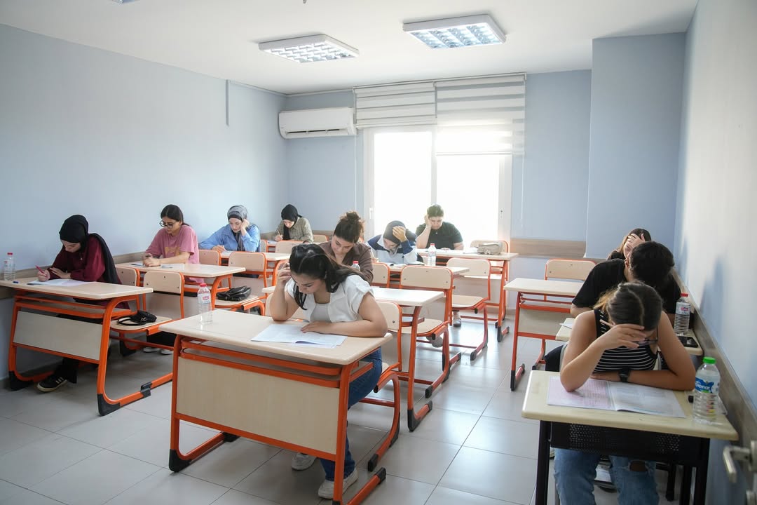 Seyhan Belediyesi’nden Öğrencilere Ücretsiz Eğitim Desteği (1)