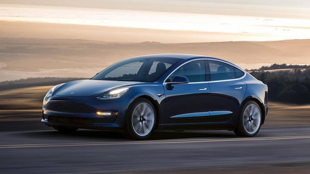 Tesla Araç