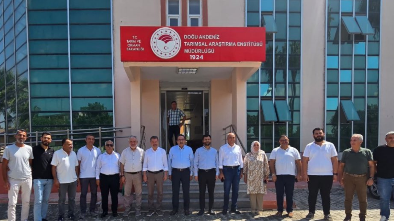Abdullah Doğru’dan Doğu Akdeniz Tarımsal Araştırma Enstitüsü’ne Ziyaret