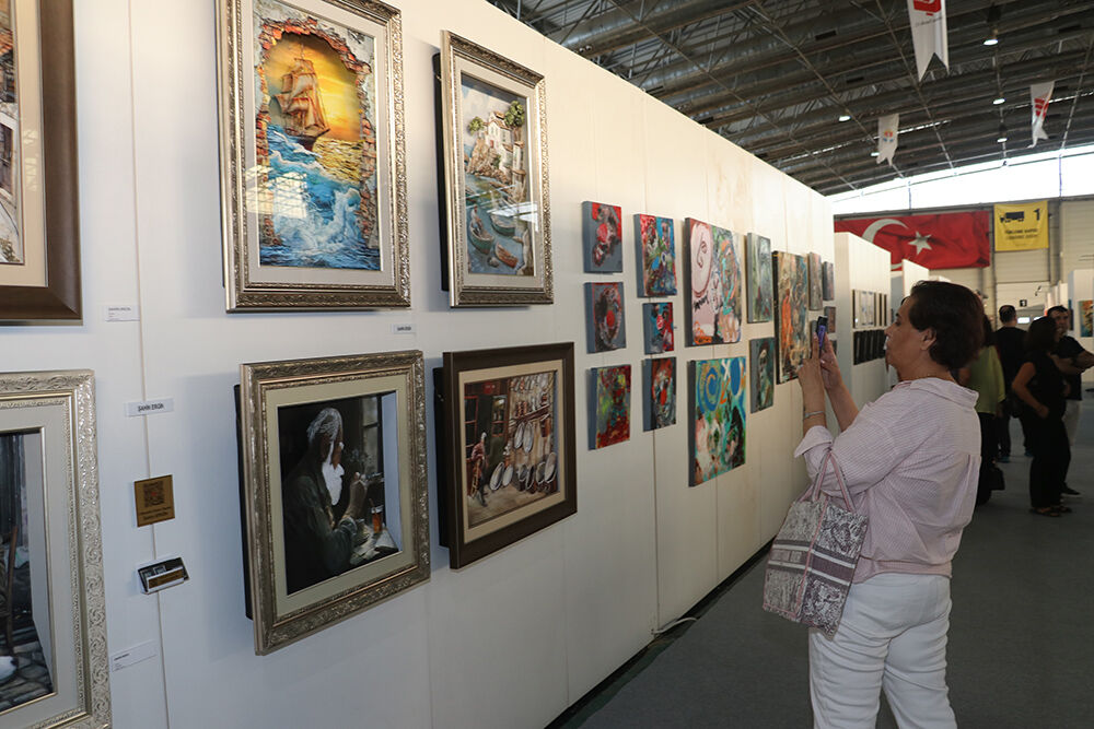 Adana Çağdaş Sanat Fuarı Sanatseverlere Kapılarını Açtı (3)