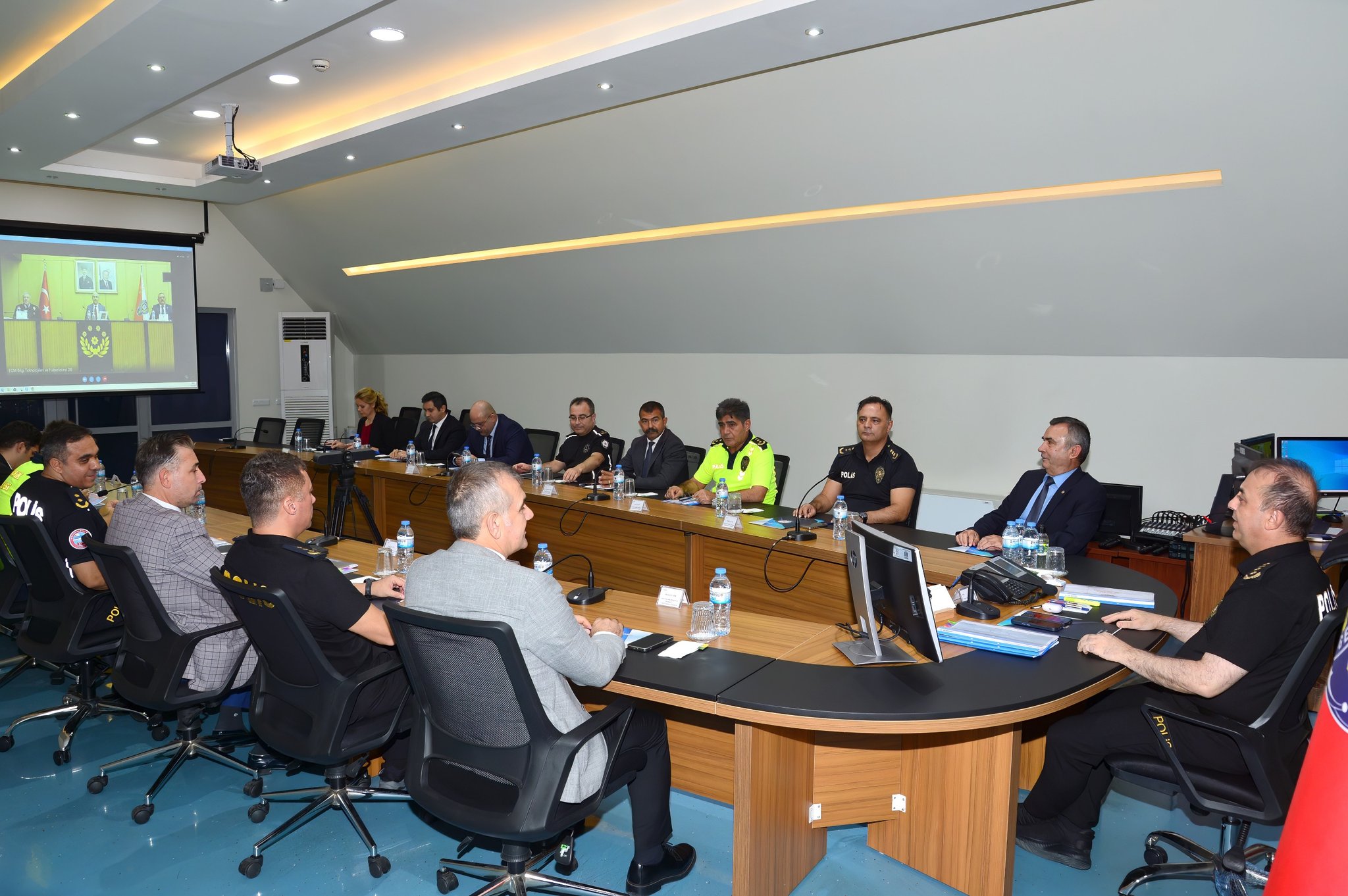 Adana İl Emniyet Müdürü Arıkan, Güvenlik Zirvesine Katıldı (1)