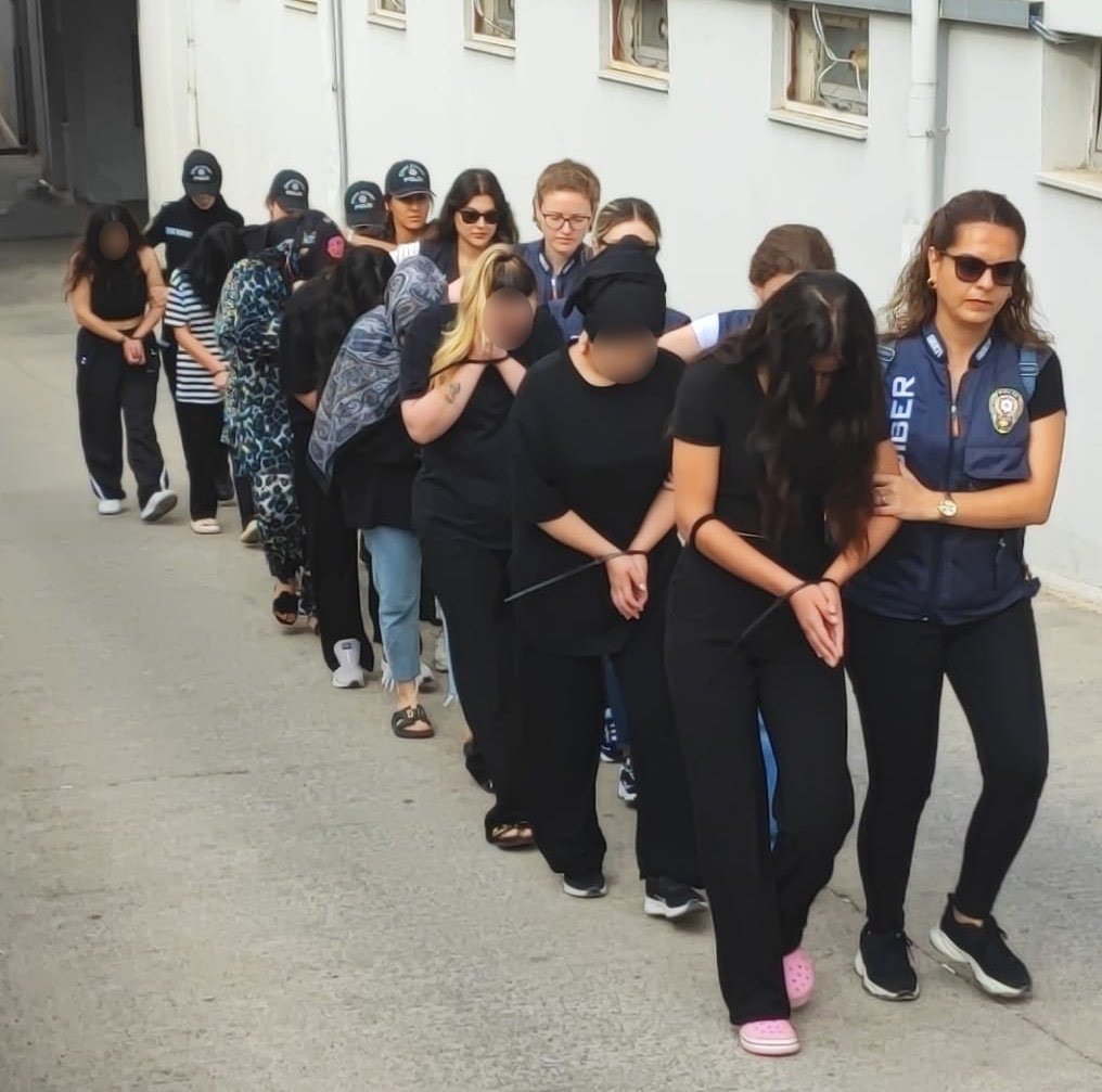 Adana Merkezli Dev Bahis Operasyonu 33 Şüpheli Adliyede (2)