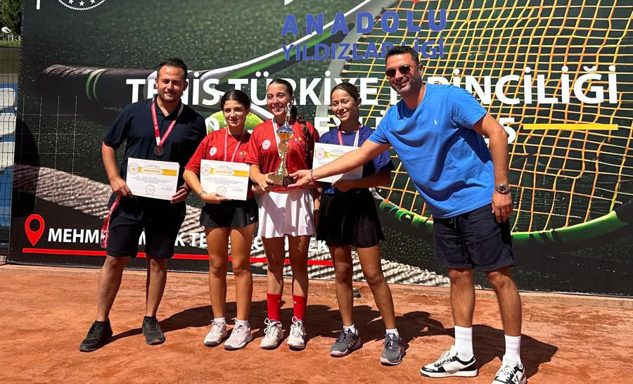 Adana Tenis Takımları Türkiye’ye Damga Vurdu2